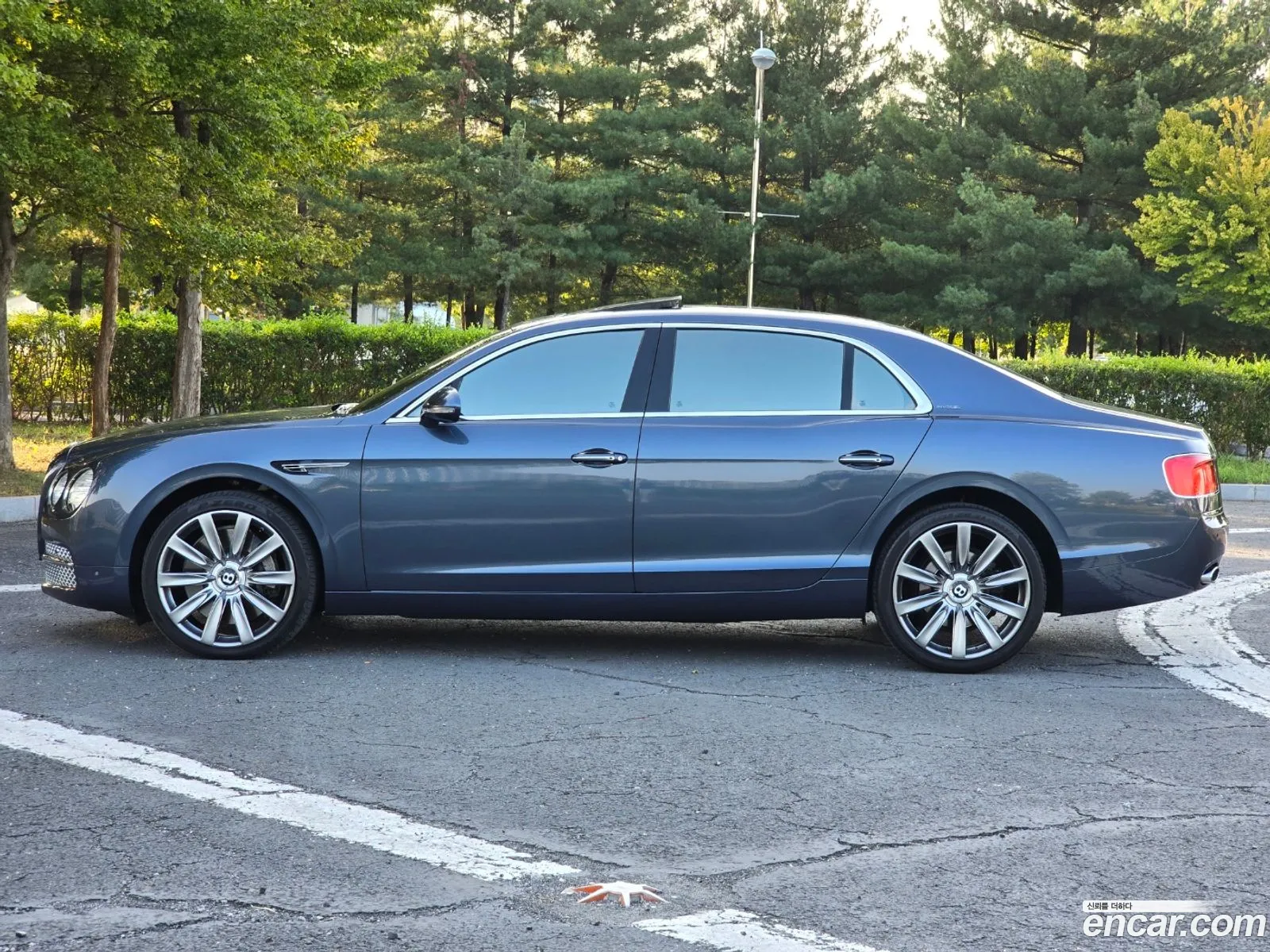 Bentley Flying Spur 2Nd Generation 60 - фотография 4510013