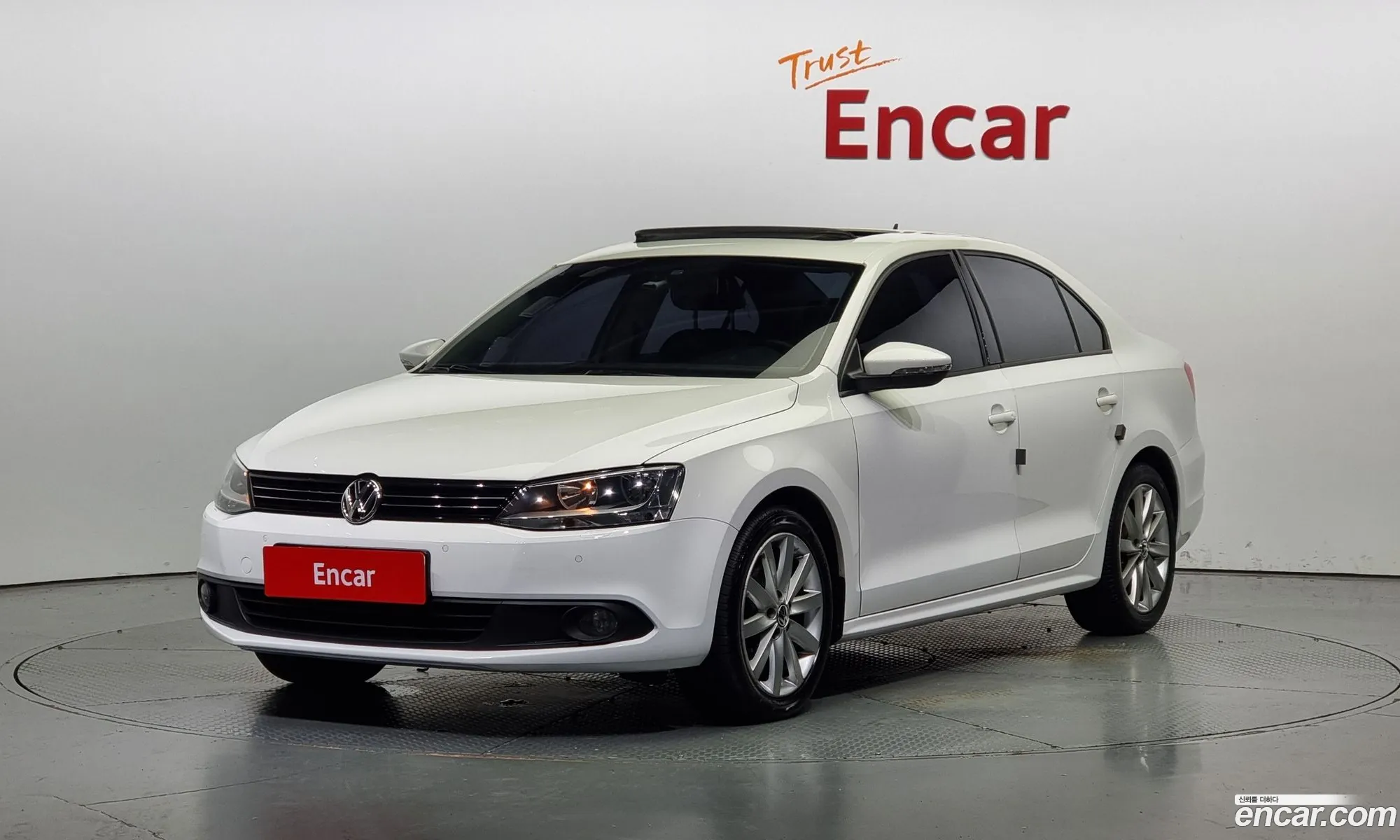 Volkswagen New Jetta 20 Tdi 6Th Generation - фотография 12312880