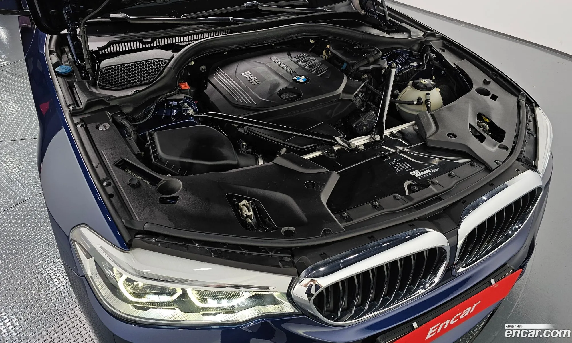 BMW 5 Series G30 520D M Sports - фотография 6126908
