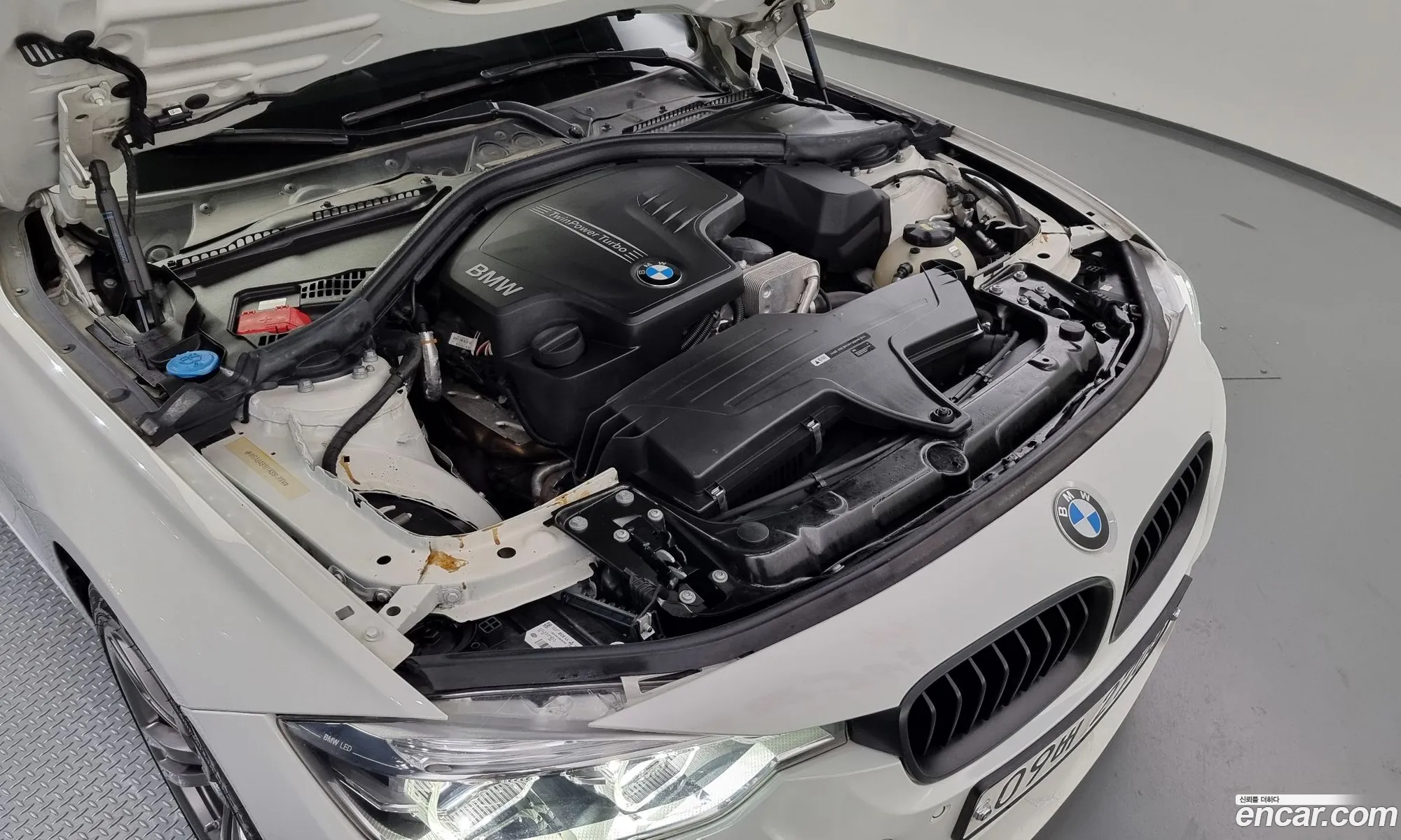 BMW 3 Series F30 320I M Sports - фотография 6291409