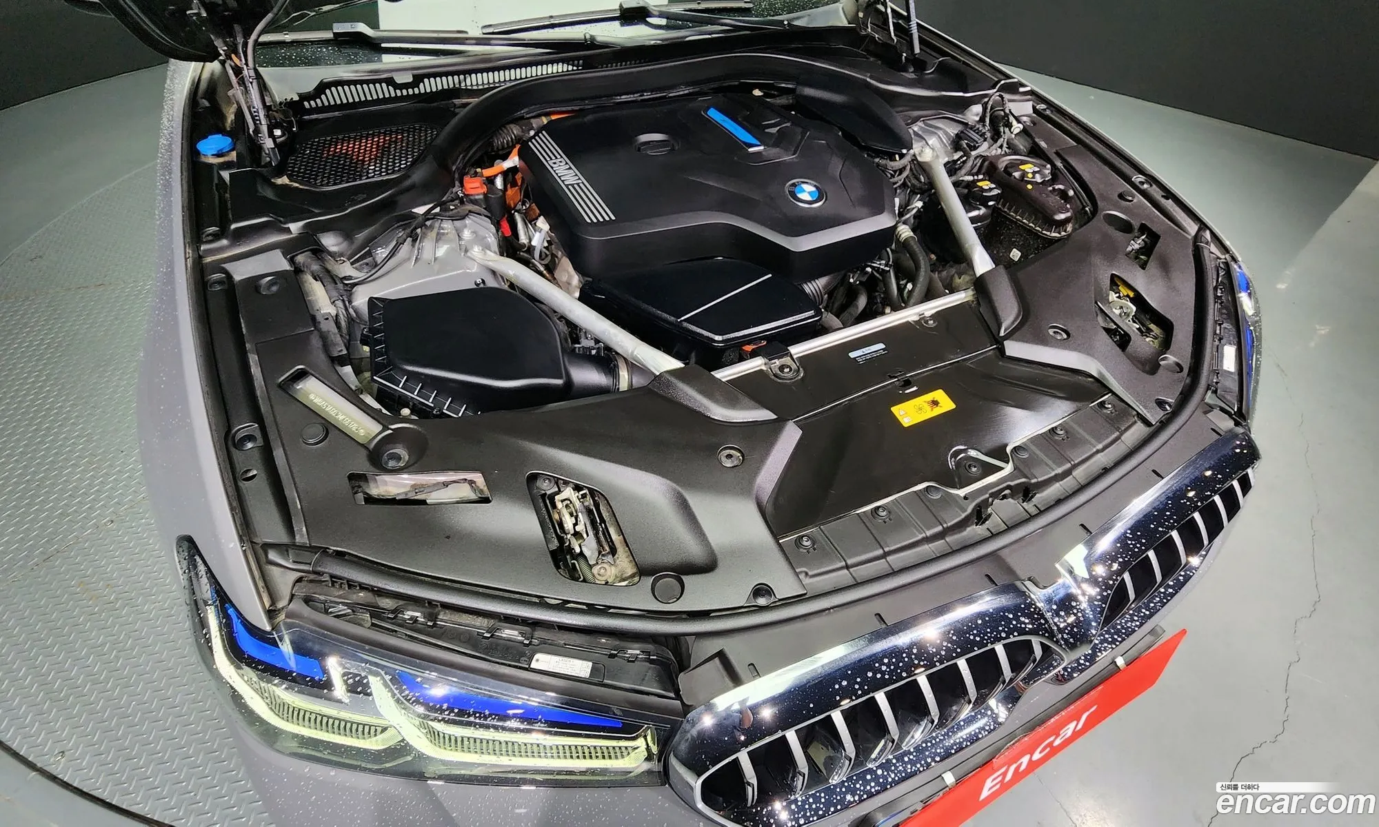 BMW 5 Series G30 530E M Sports - фотография 6484788