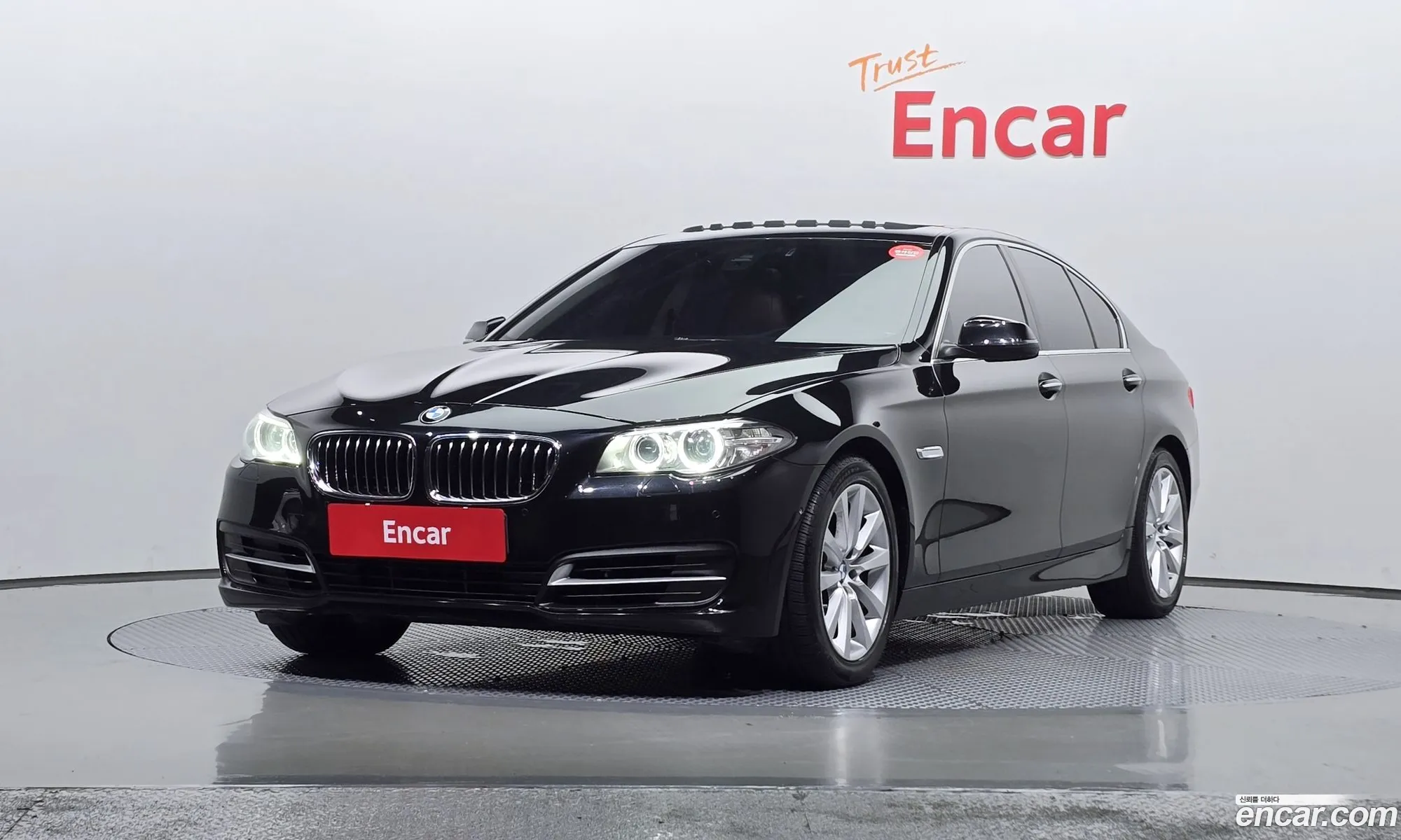 BMW 5 Series F10 528I - фотография 15260023