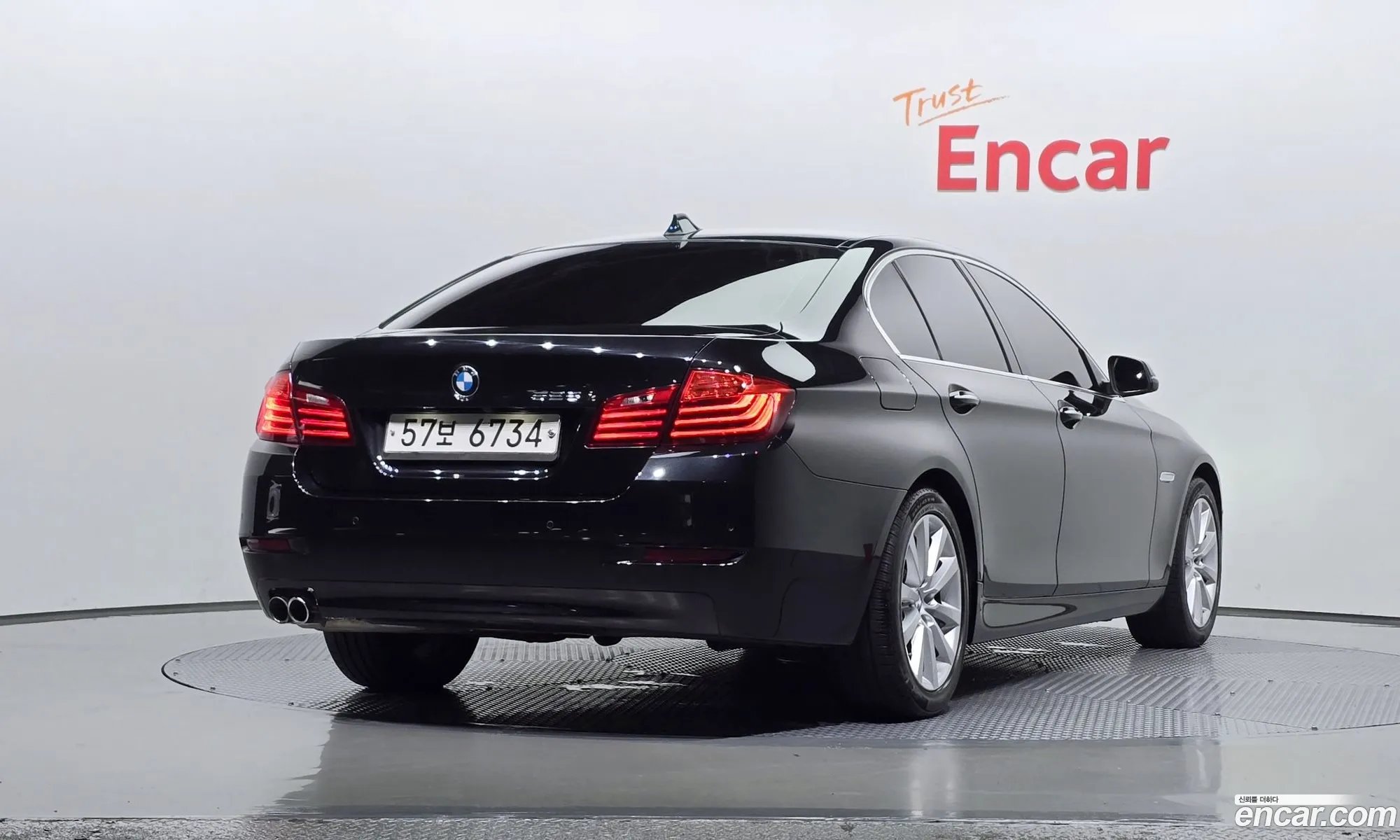 BMW 5 Series F10 528I - фотография 15260024