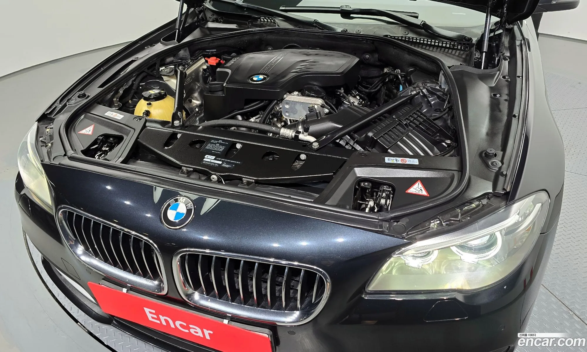 BMW 5 Series F10 528I - фотография 15260028