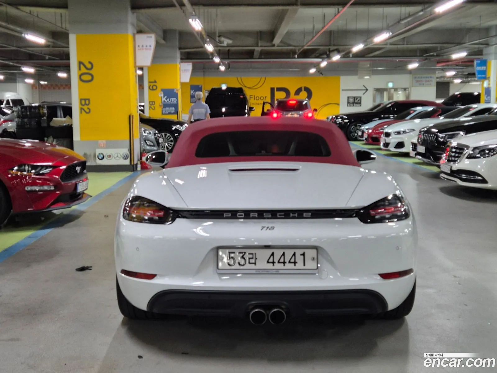 Porsche 718 Boxster 20 - фотография 7367691