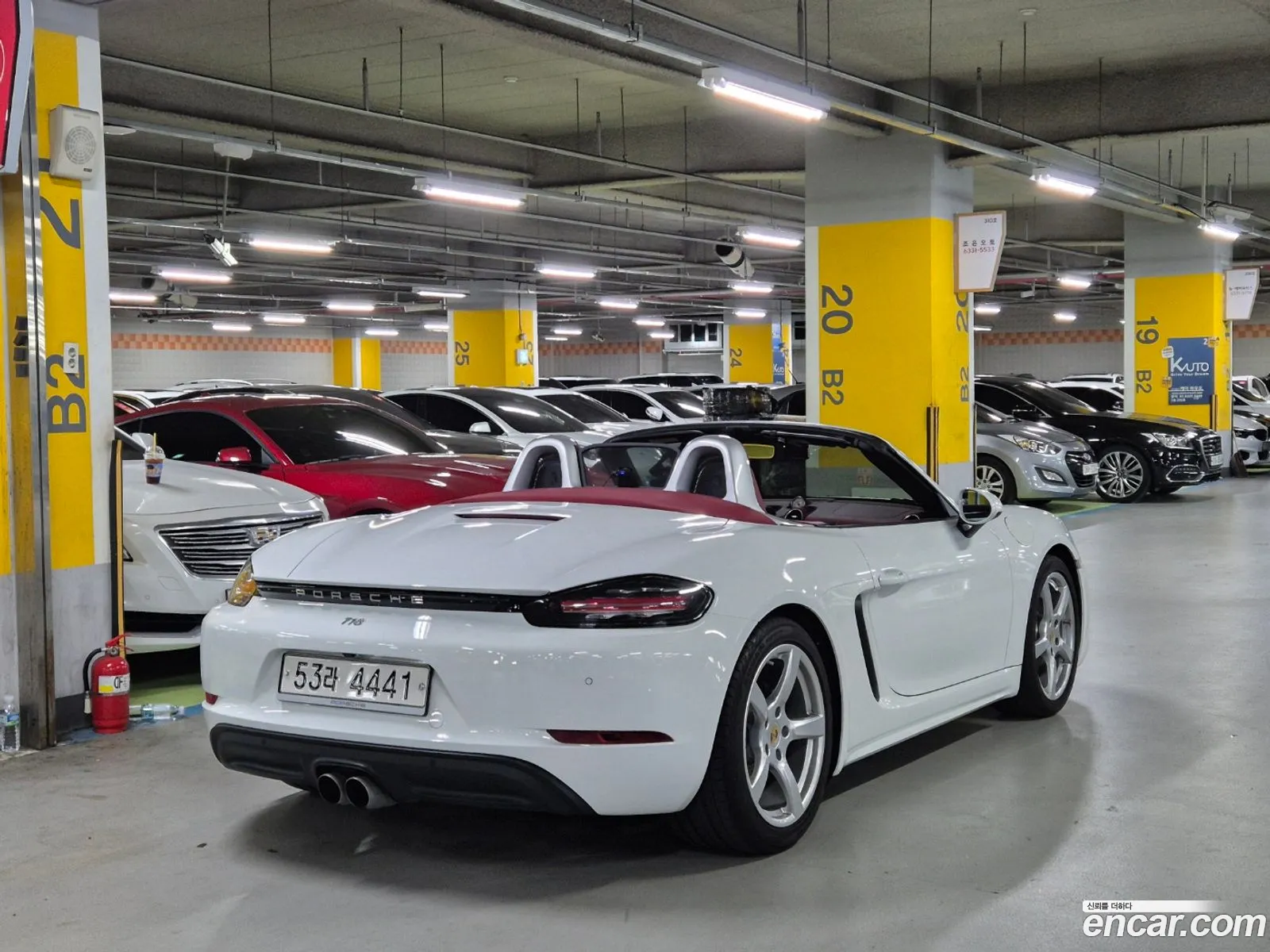 Porsche 718 Boxster 20 - фотография 7367692