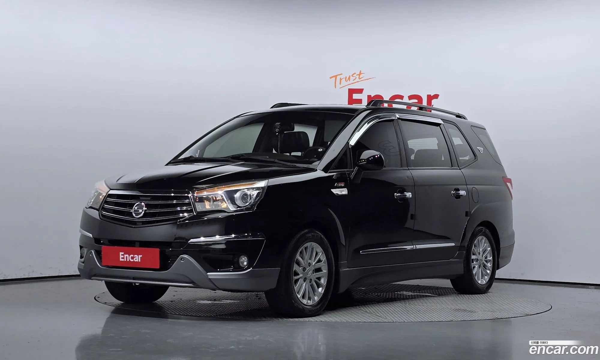 Kg Mobility Ssangyong Korando Turismo 4Wd Gt 9-Seater - фотография 7356179