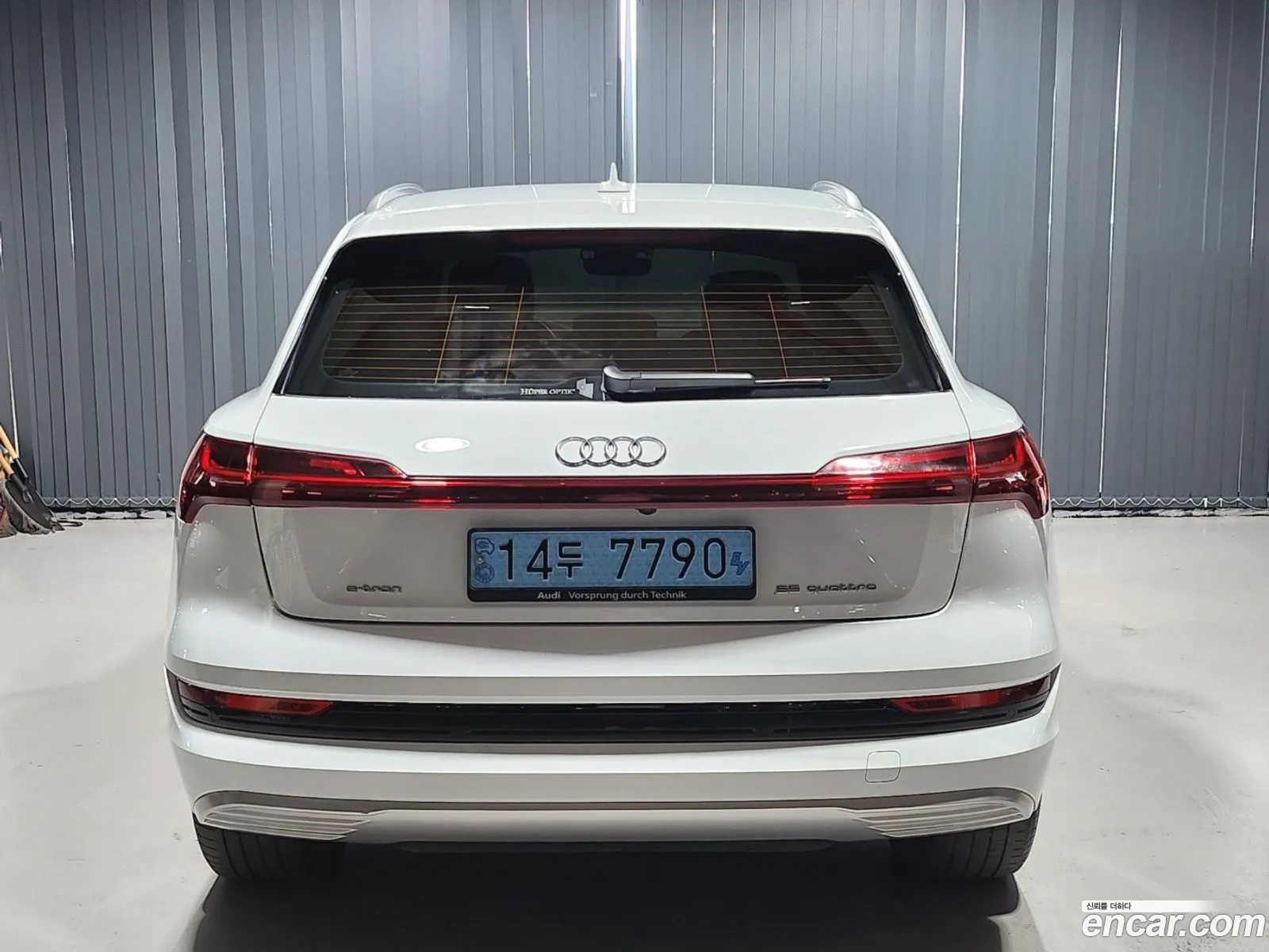 Audi E-Tron 55 Quattro - фотография 12835030
