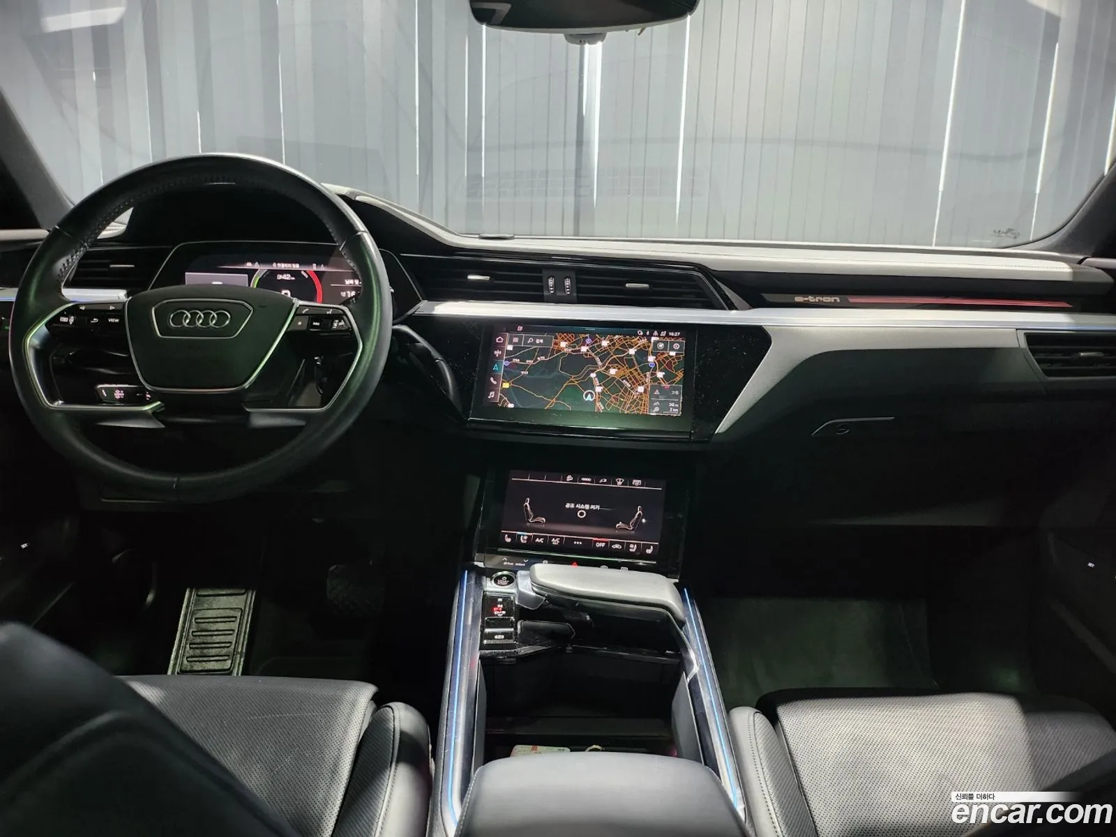 Audi E-Tron 55 Quattro - фотография 12835032