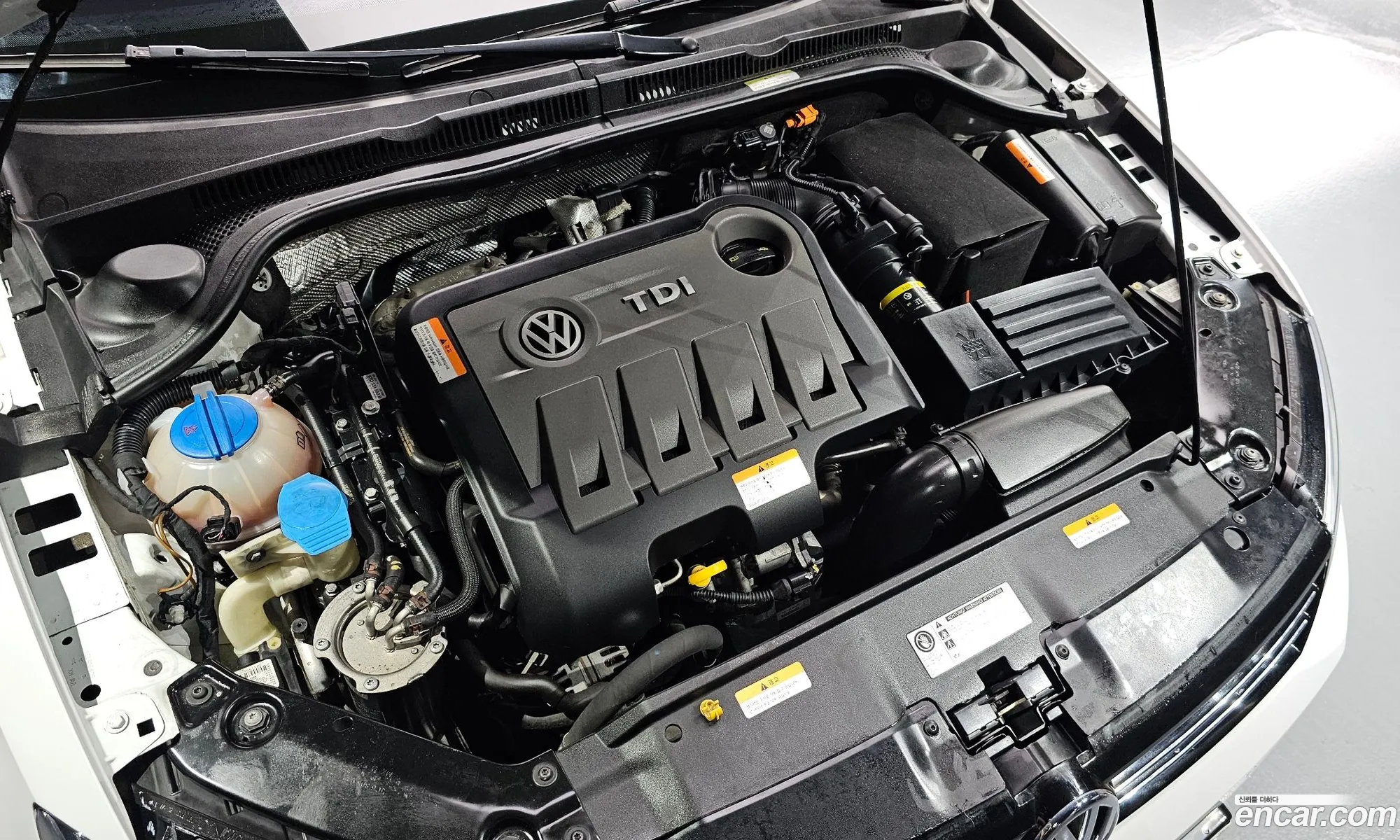 Volkswagen New Jetta 20 Tdi 6Th Generation - фотография 17888096