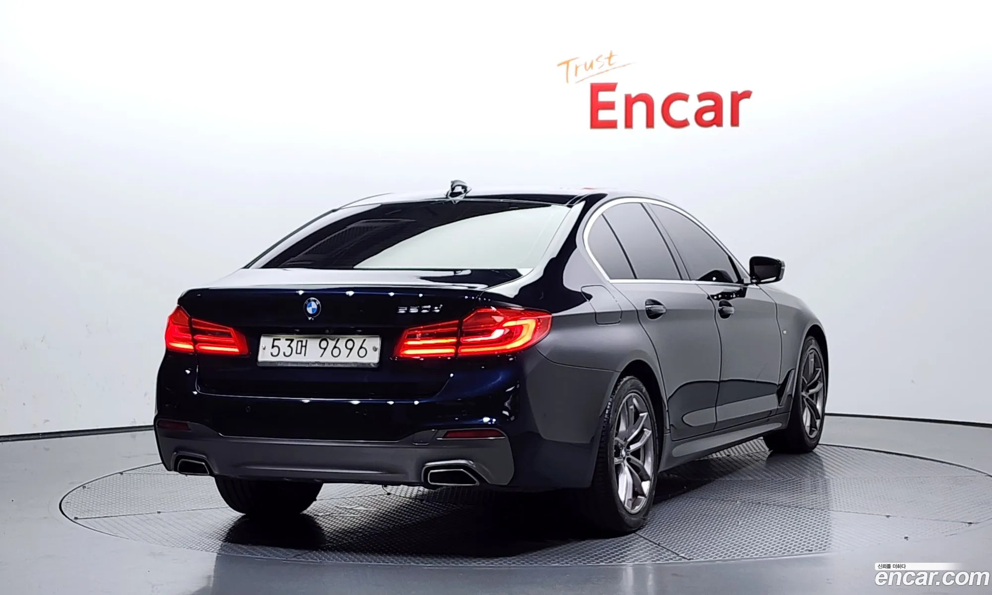 BMW 5 Series G30 520D xDrive M Sport Plus - фотография 4729163