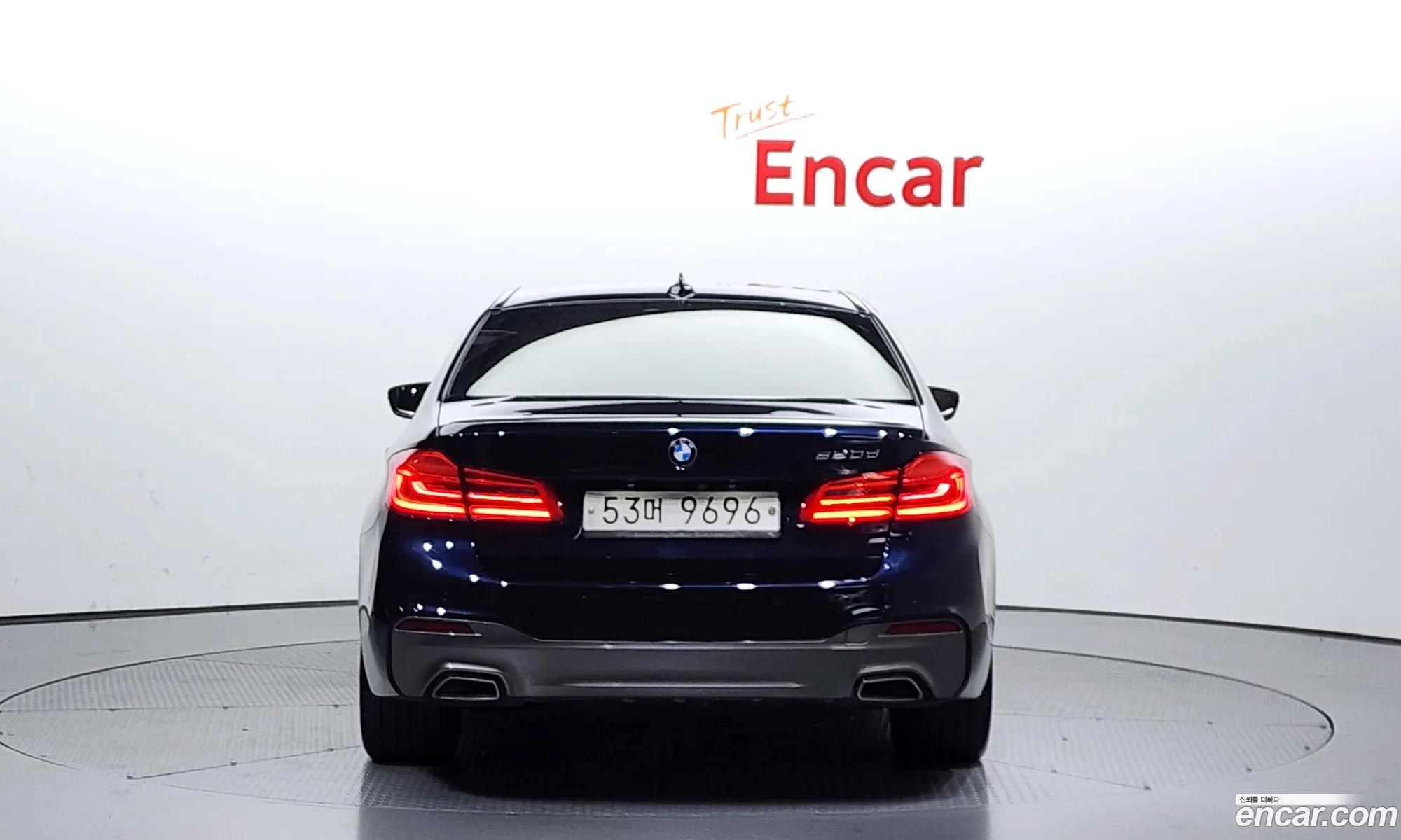 BMW 5 Series G30 520D xDrive M Sport Plus - фотография 4729165