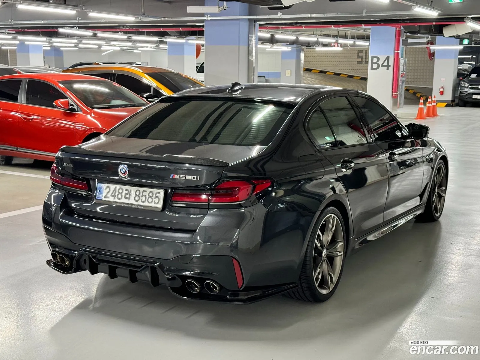 BMW 5 Series G30 M550I xDrive - фотография 5929451