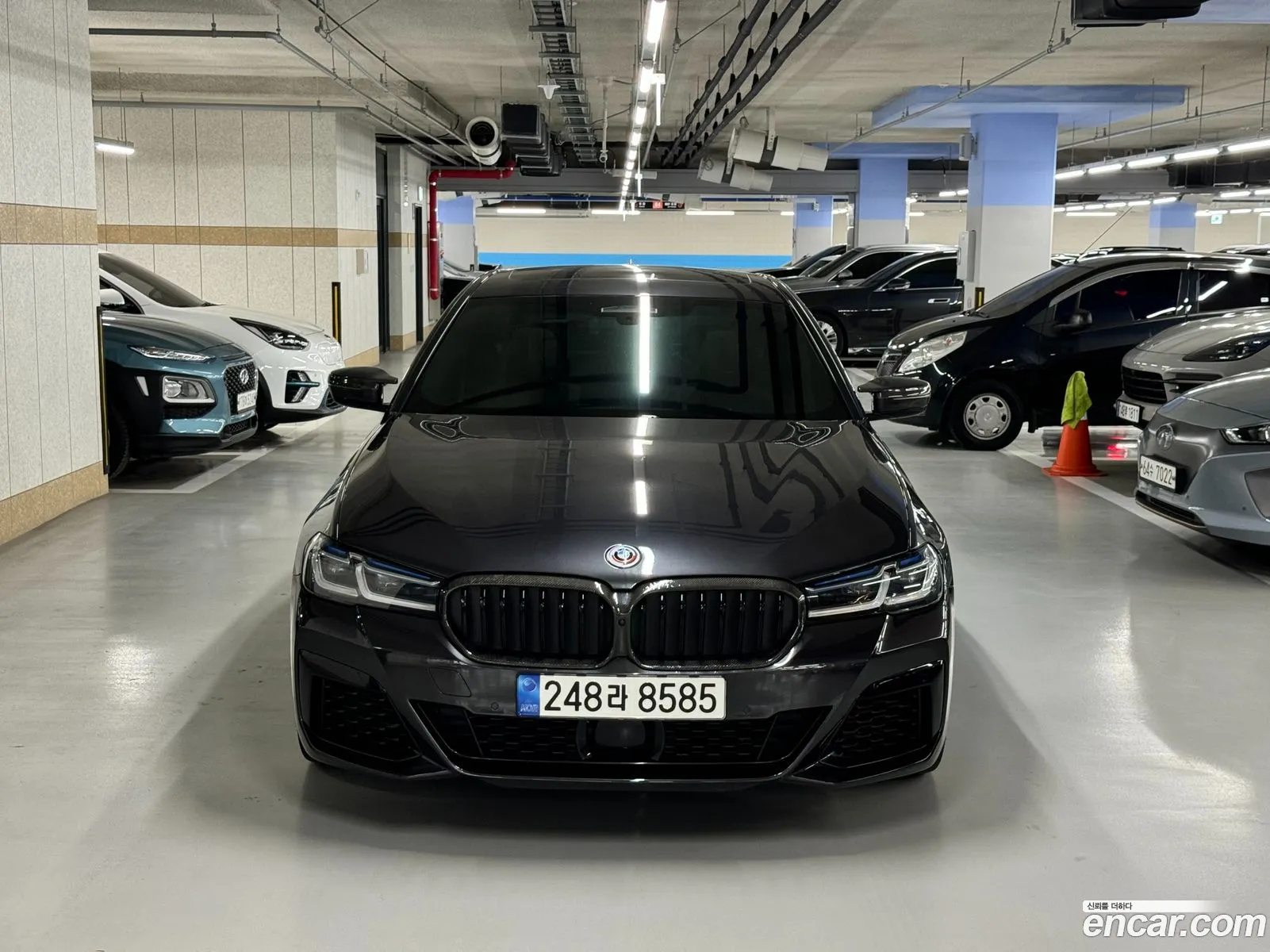 BMW 5 Series G30 M550I xDrive - фотография 5929452