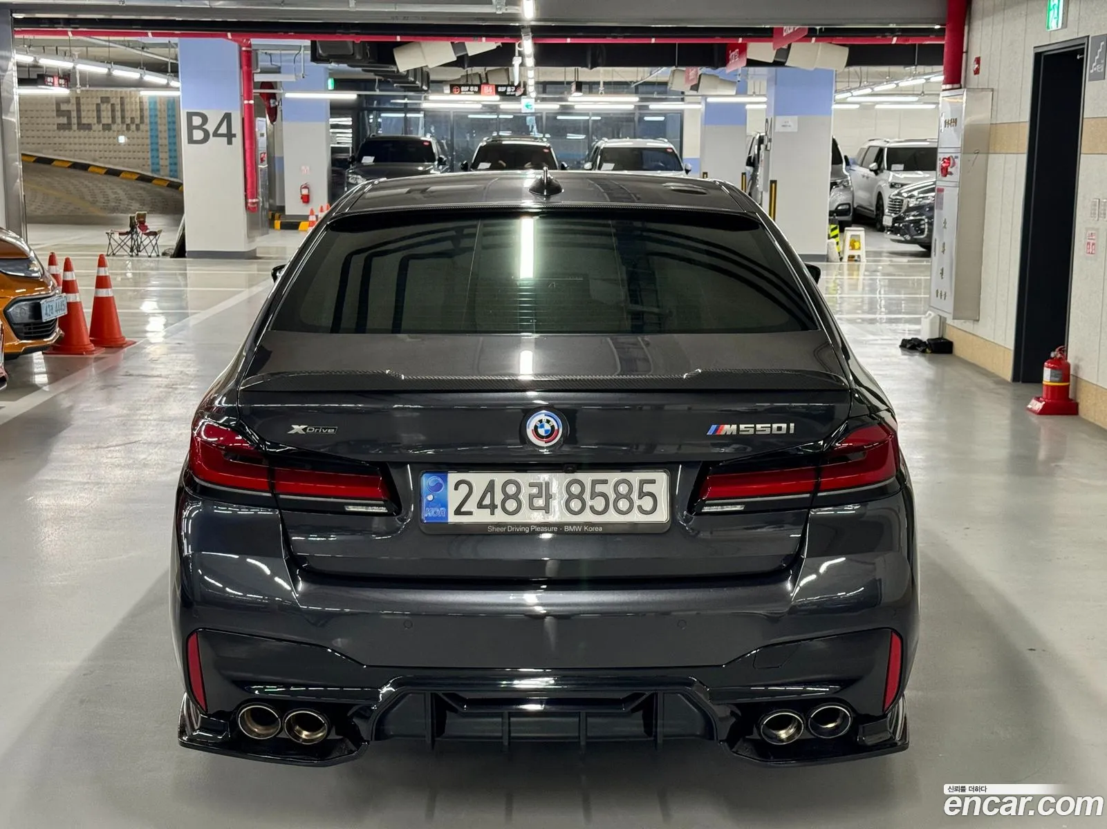 BMW 5 Series G30 M550I xDrive - фотография 5929453