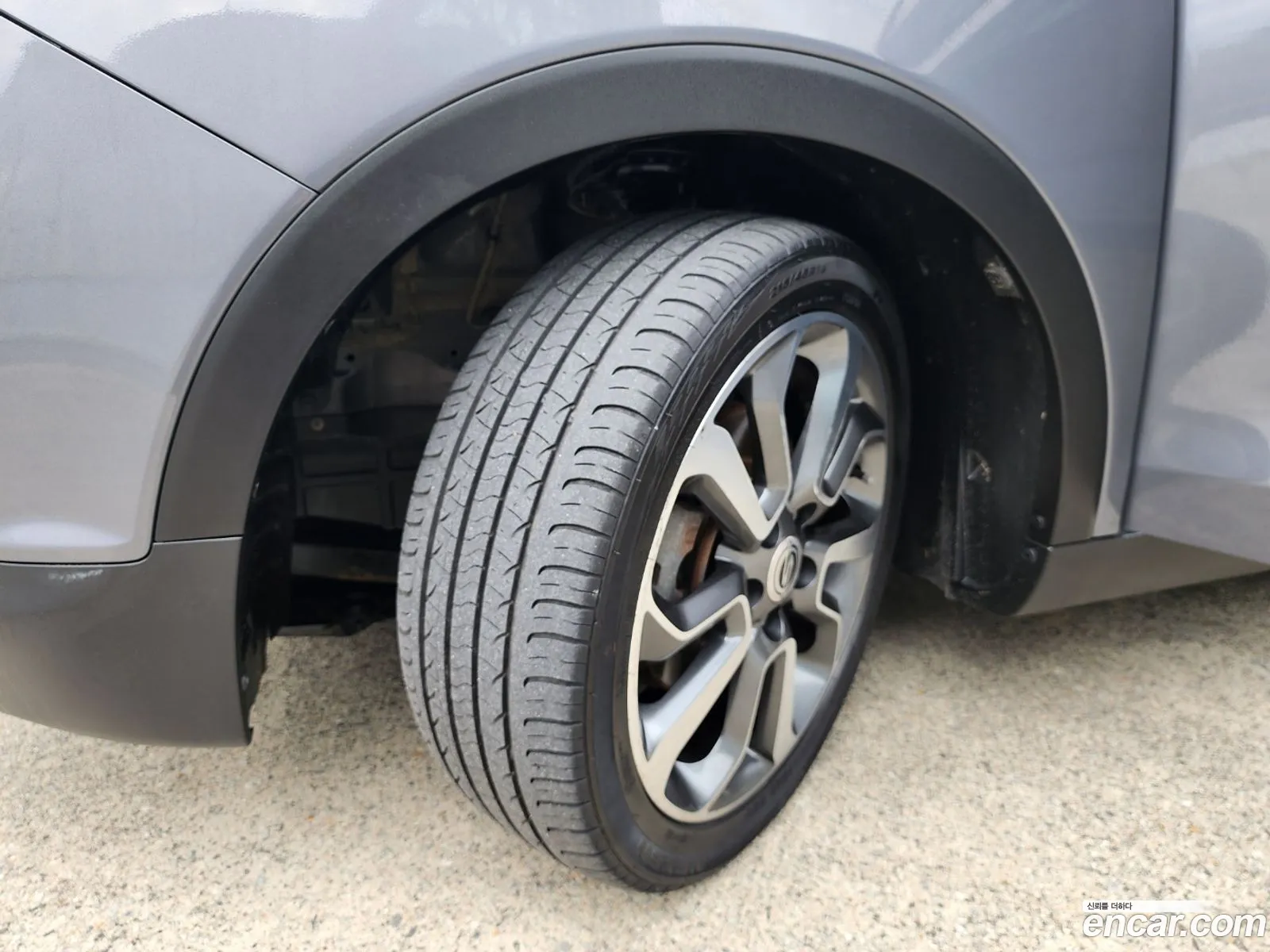 Kg Mobility Ssangyong Tivoli Diesel Lx 4Wd - фотография 6755314