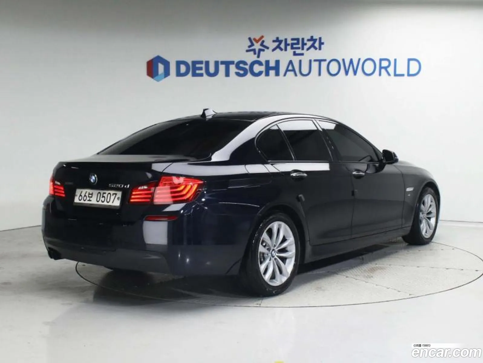 BMW 5 Series F10 520D xDrive M Aerodynamics - фотография 5929475