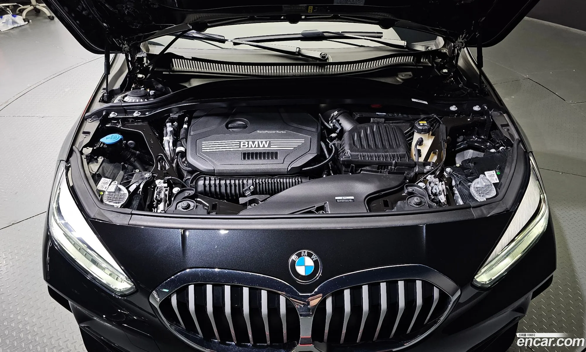 BMW 1 Series F40 120I M Sports - фотография 4981643