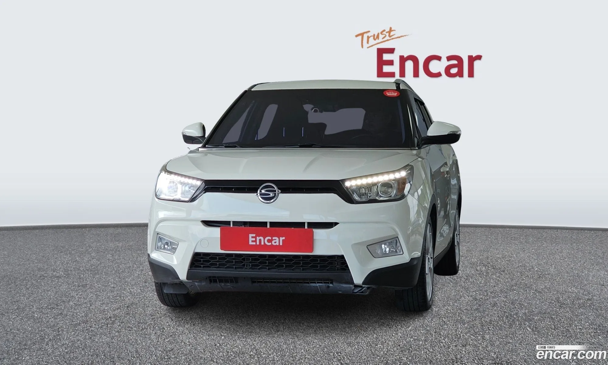 Kg Mobility Ssangyong Tivoli Lx 2Wd Luxury Model - фотография 5189198