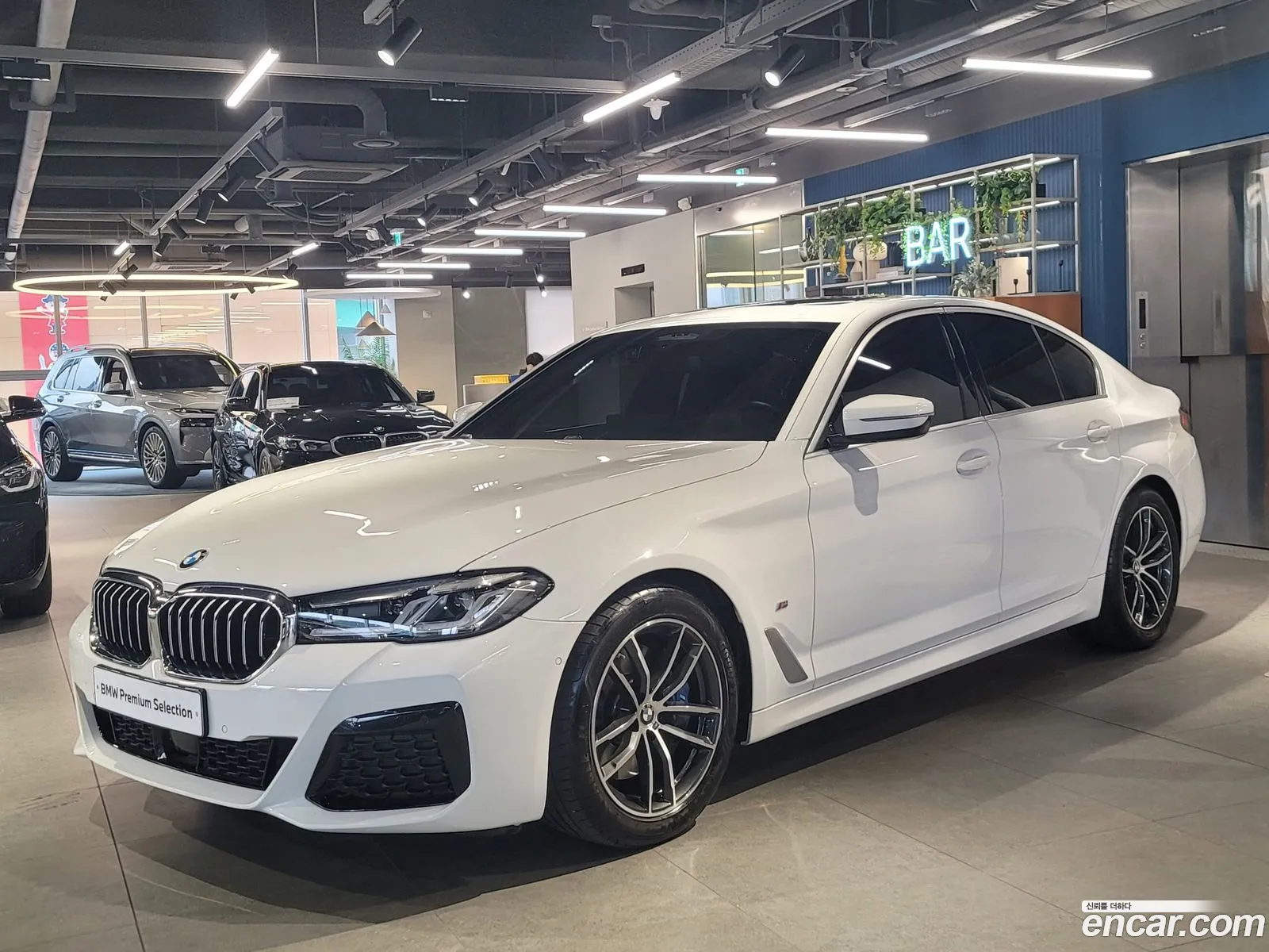 BMW 5 Series G30 520I M Sports - фотография 3681009