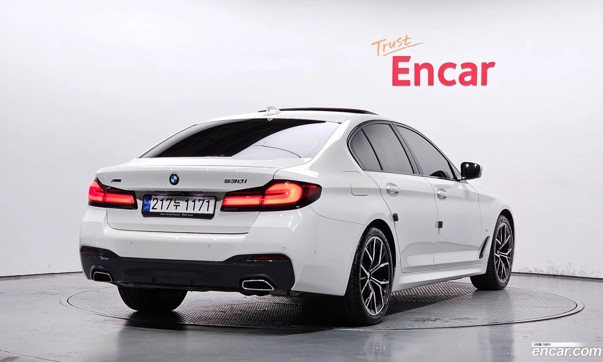 BMW 5 Series G30 530I xDrive M Sports - фотография 3687307