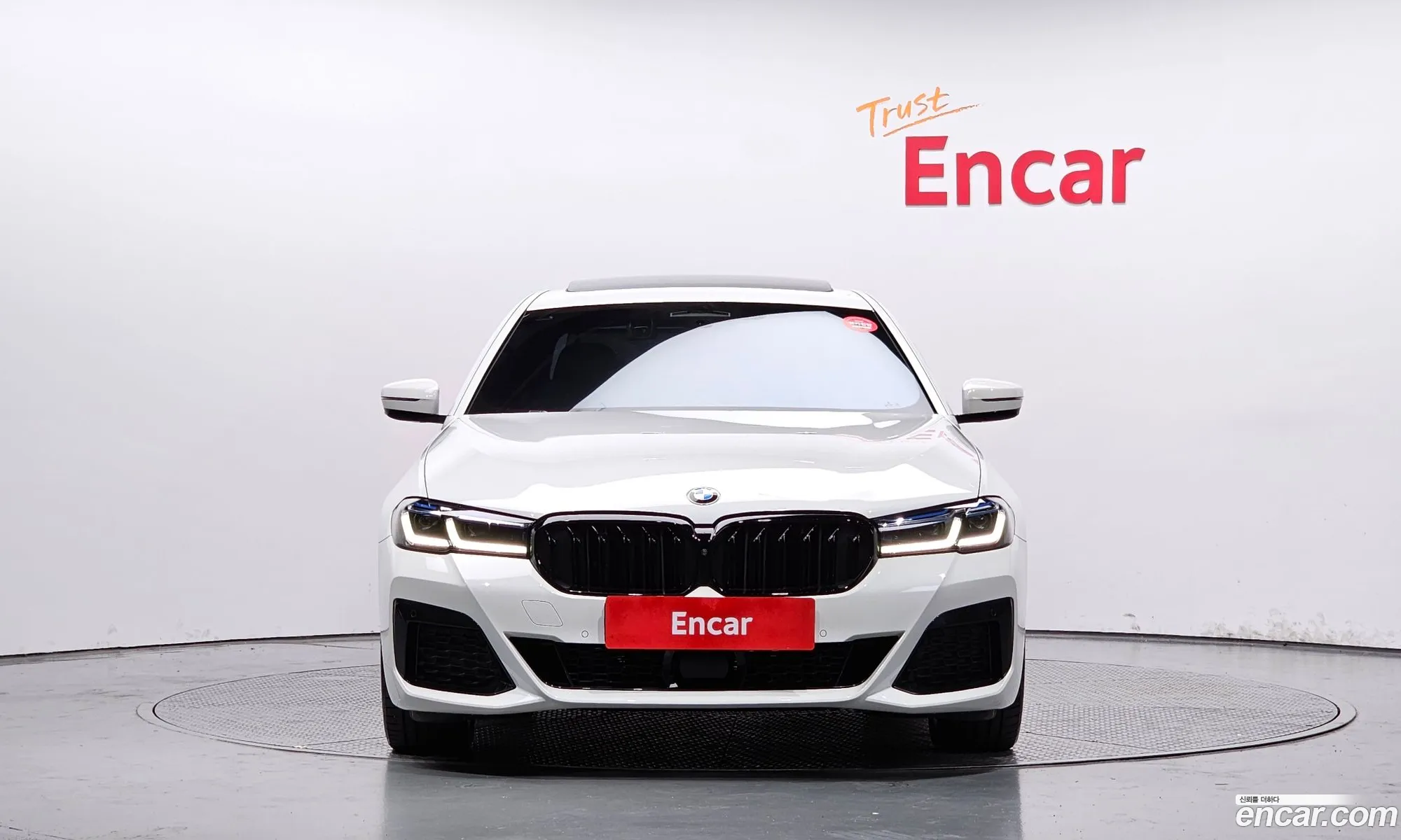 BMW 5 Series G30 530I xDrive M Sports - фотография 3687308