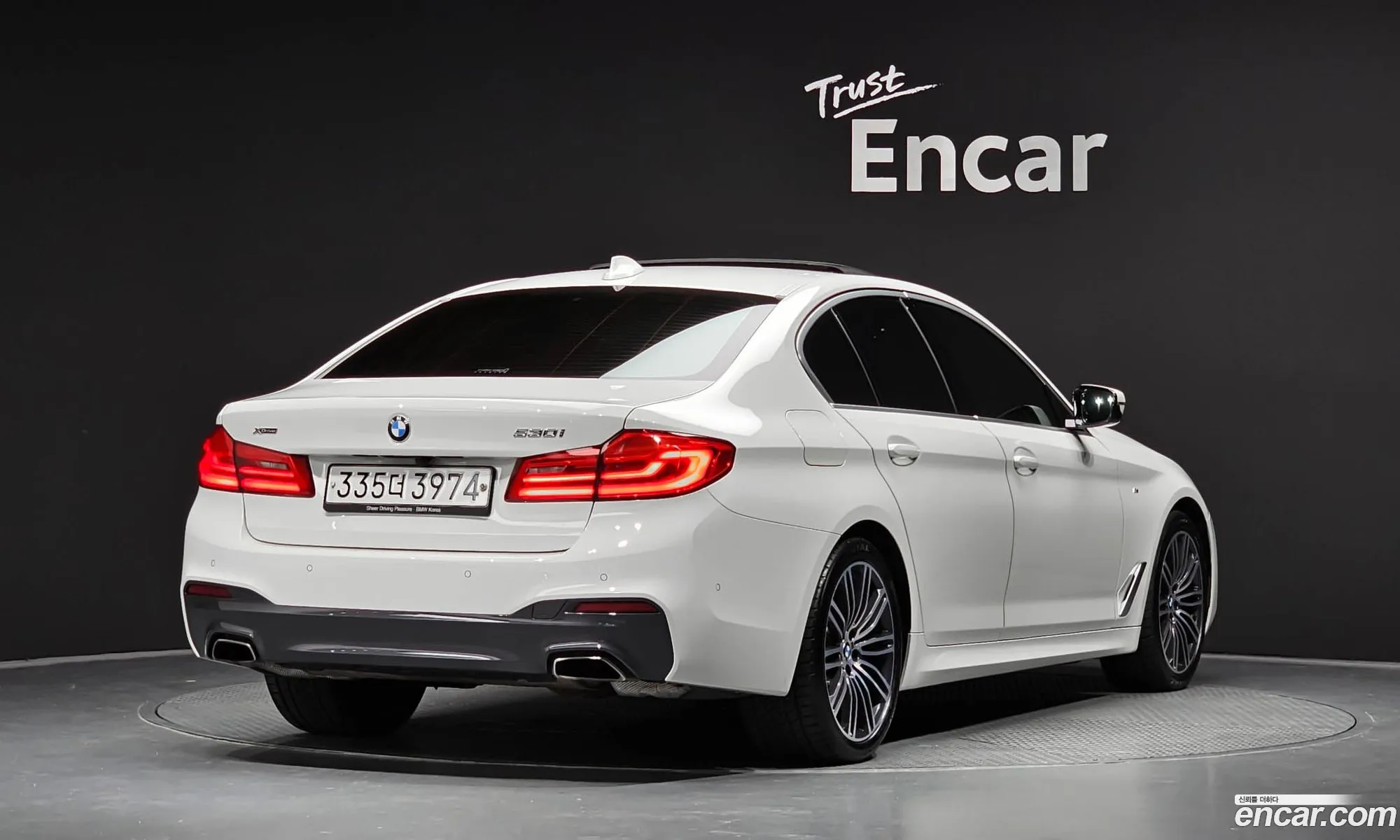 BMW 5 Series G30 530I xDrive M Sport Plus - фотография 4729139