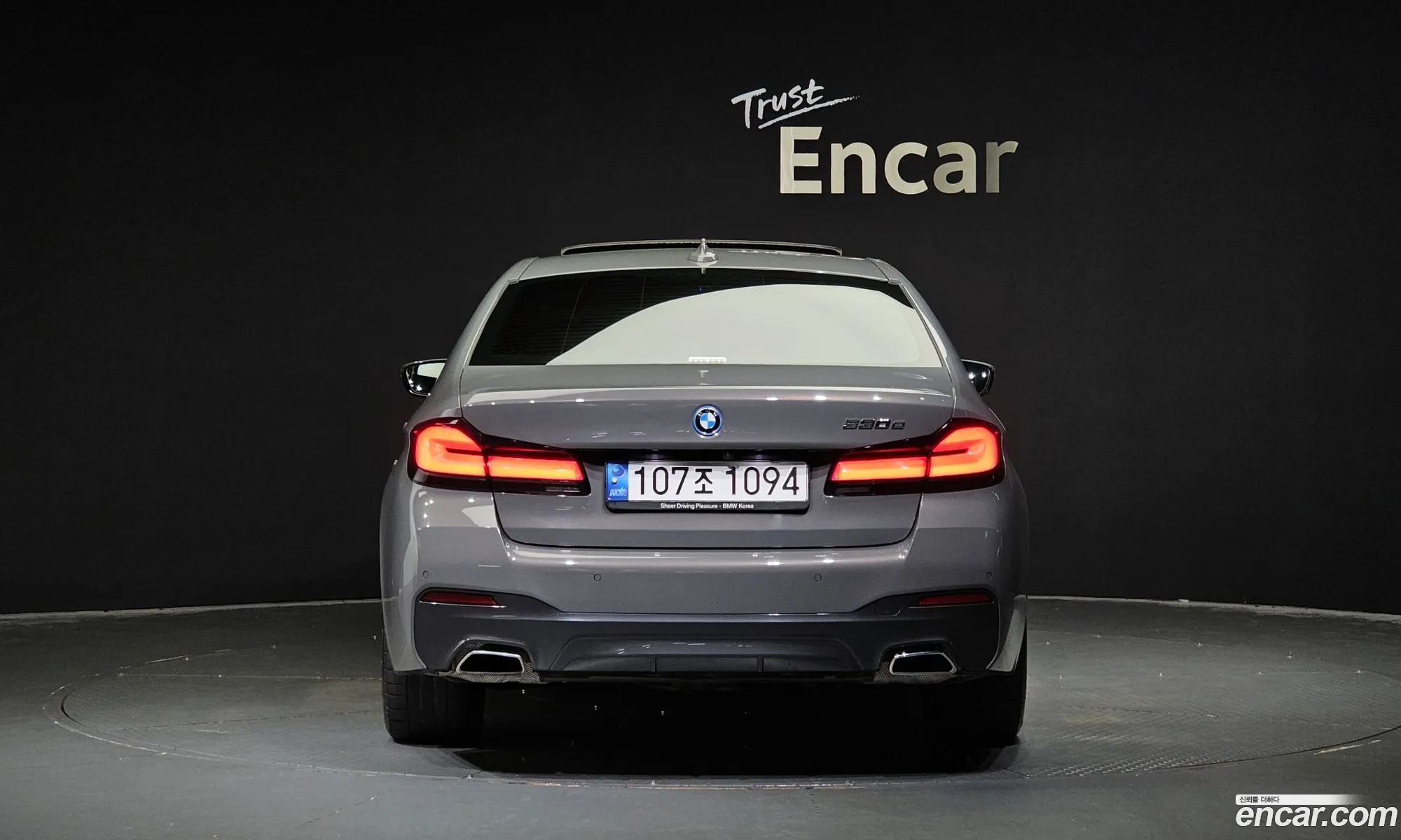 BMW 5 Series G30 530E M Sports - фотография 4729129