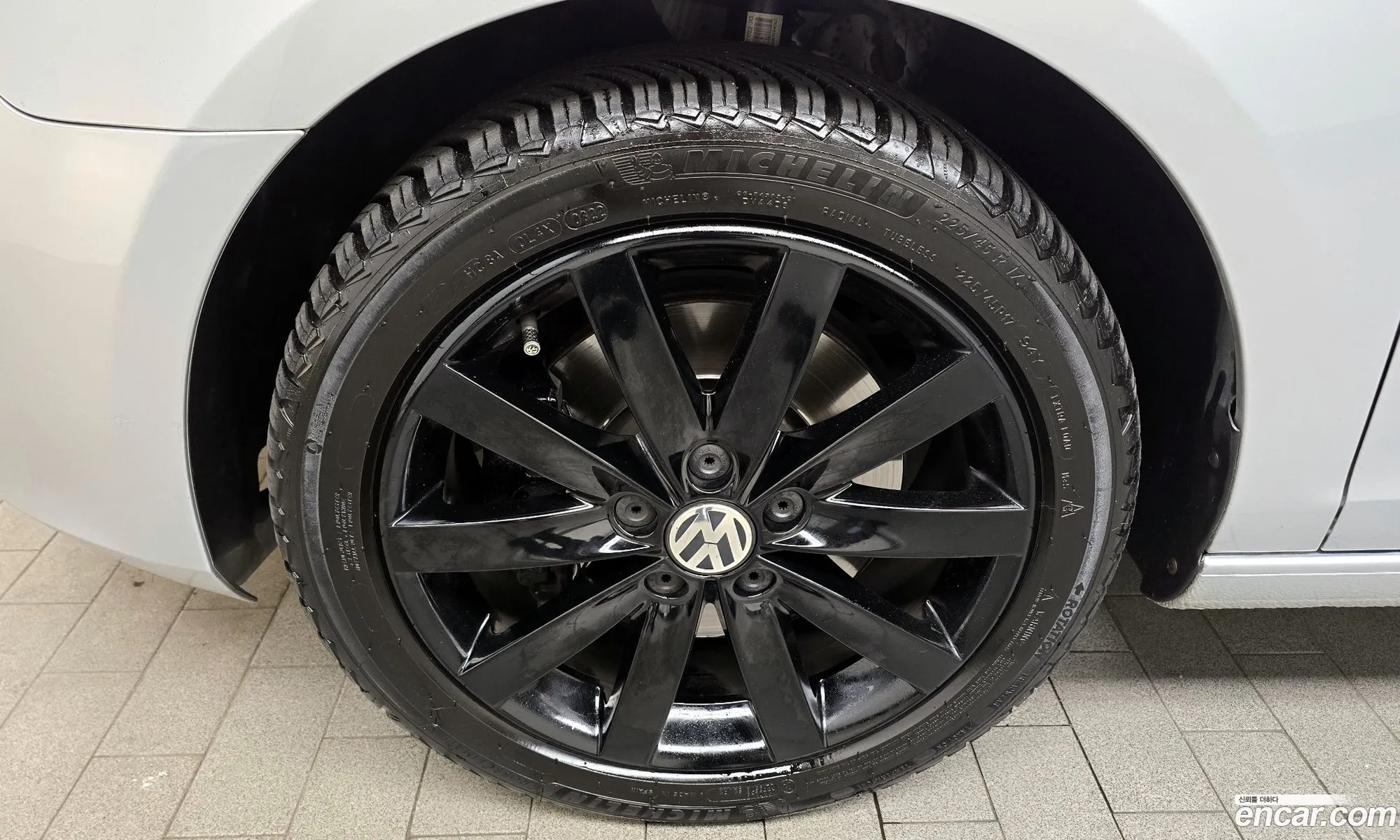 Volkswagen Golf 6Th Generation 20 Tdi Cabriolet - фотография 17922364