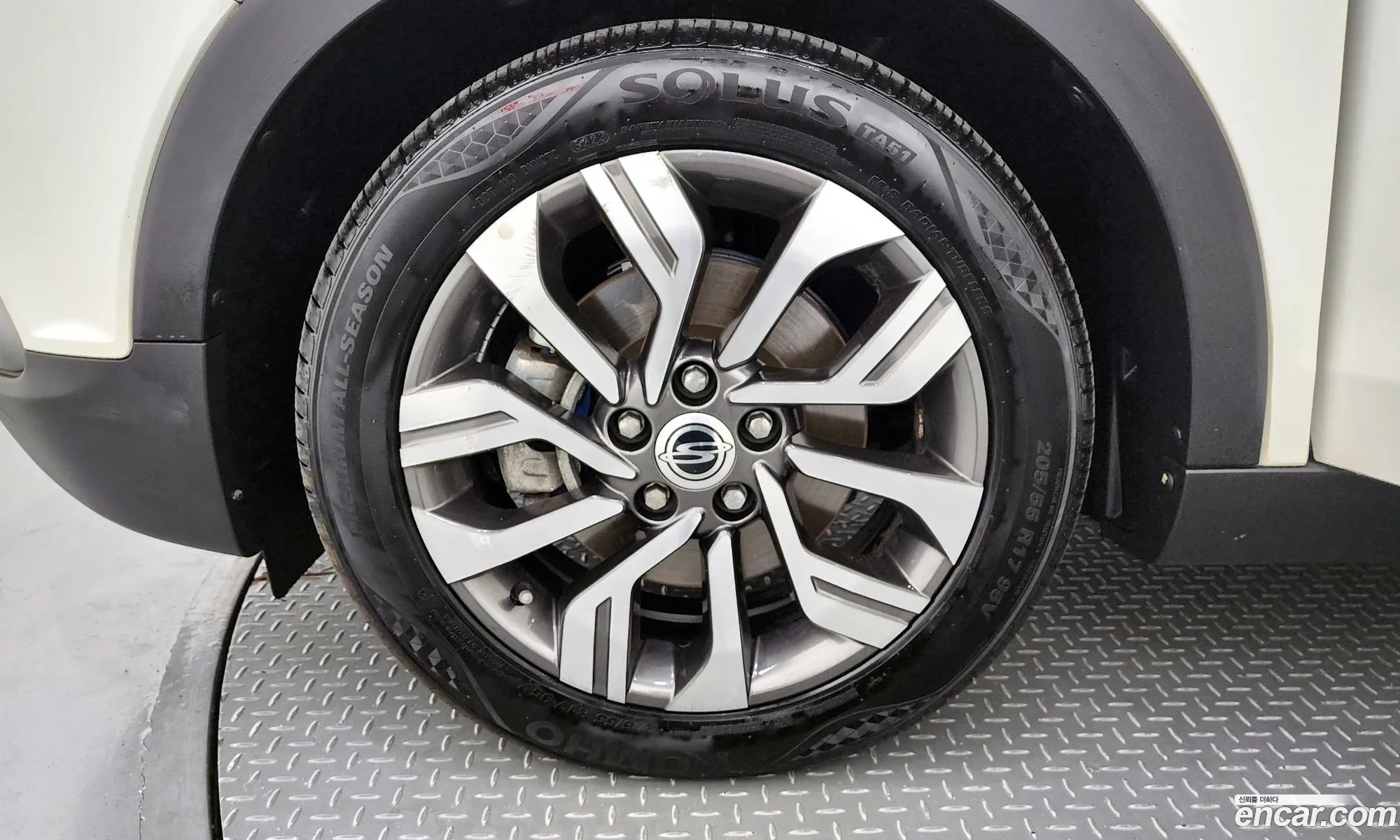 Kg Mobility Ssangyong Tivoli Air 16 Rx 2Wd - фотография 6486506