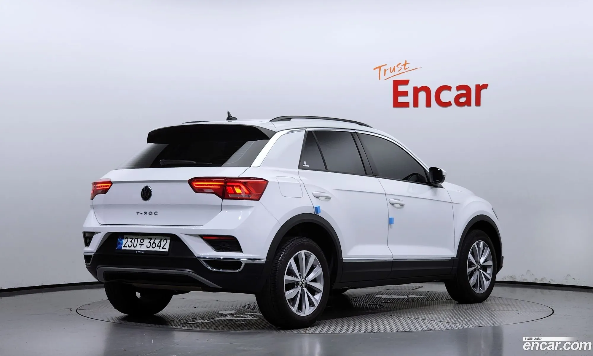 Volkswagen T-Roc 20 Tdi Premium - фотография 17922349