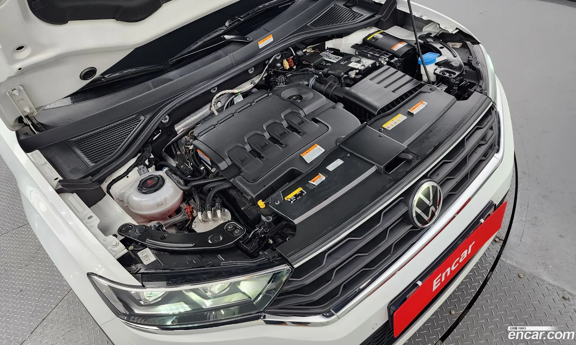 Volkswagen T-Roc 20 Tdi Premium - фотография 17922353