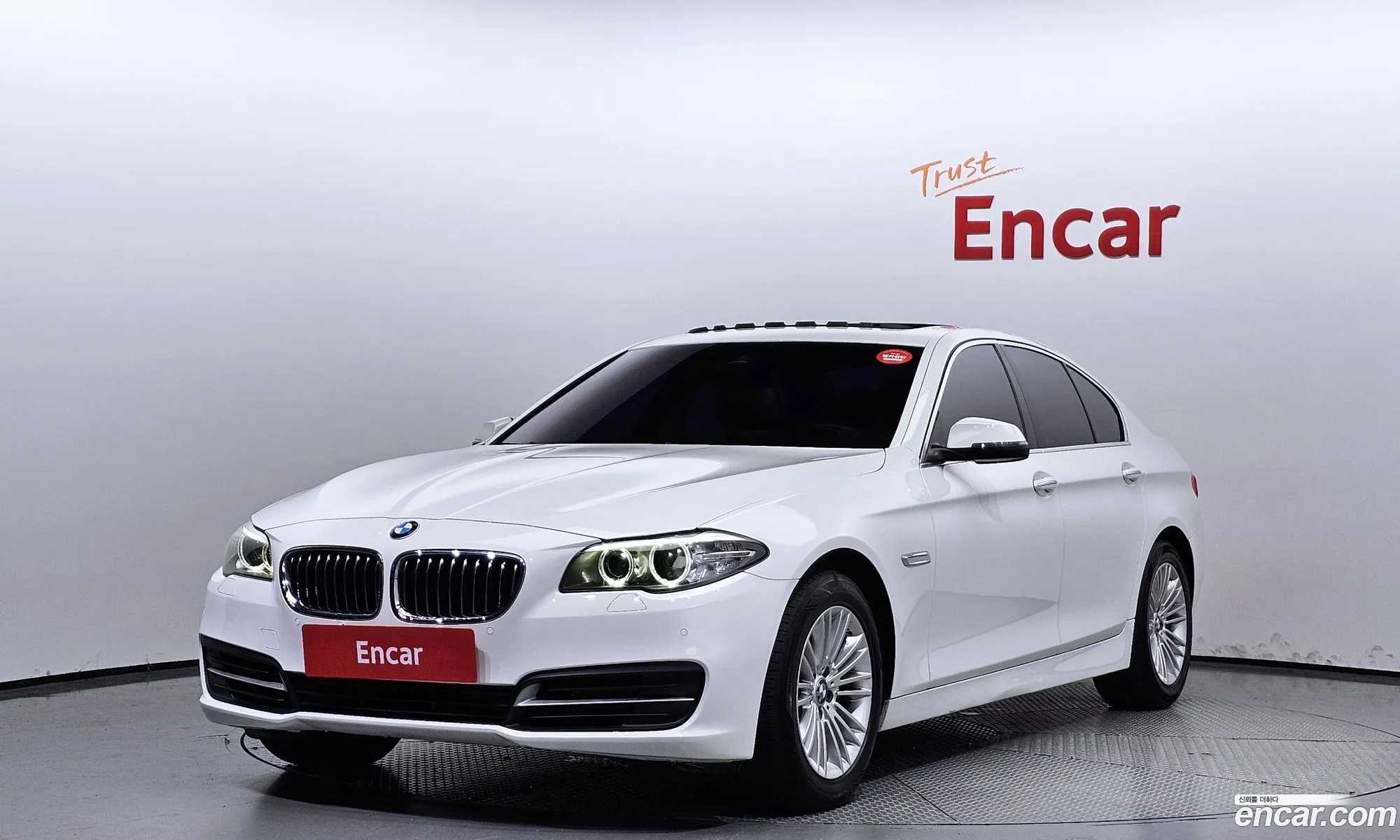 BMW 5 Series F10 520D xDrive - фотография 3680995