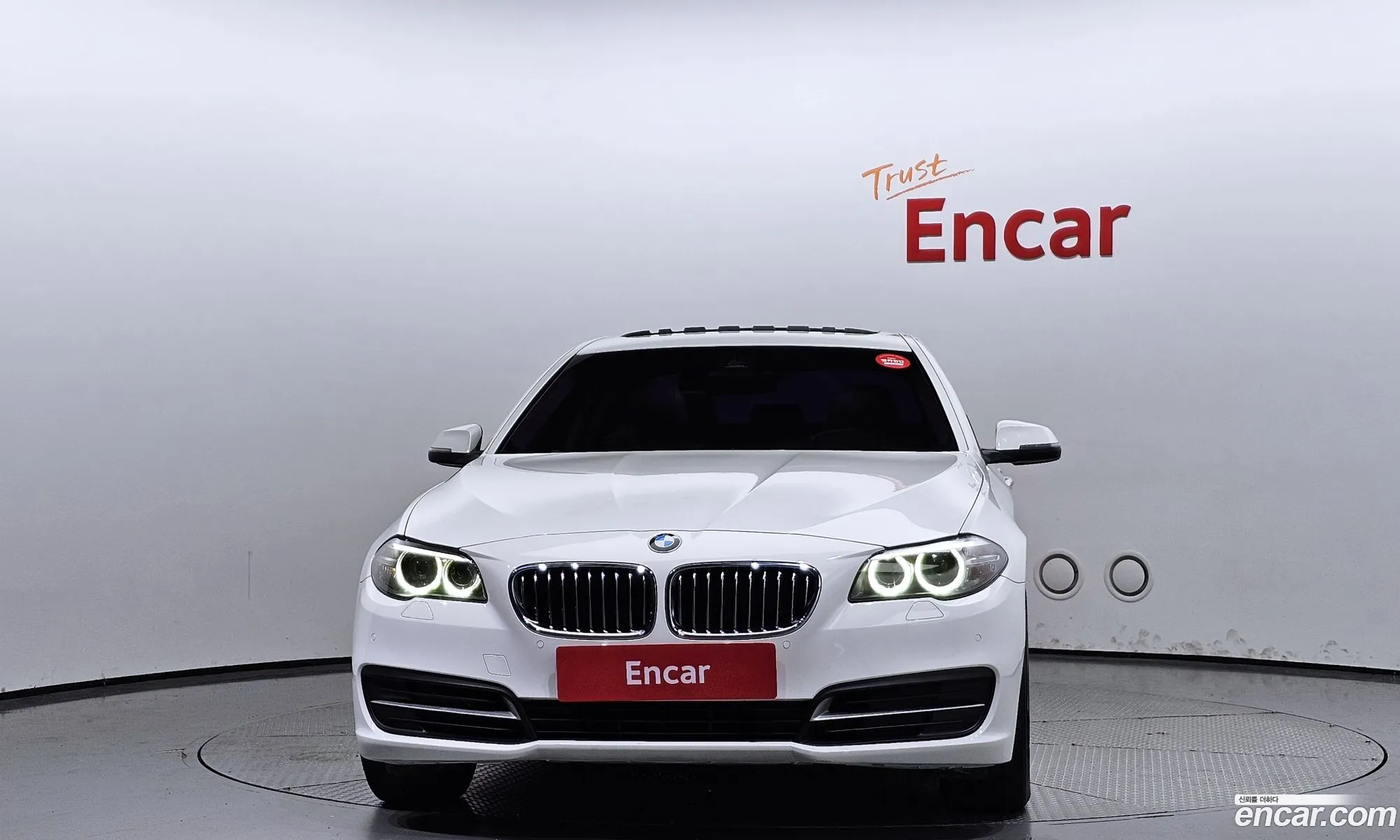 BMW 5 Series F10 520D xDrive - фотография 3680997