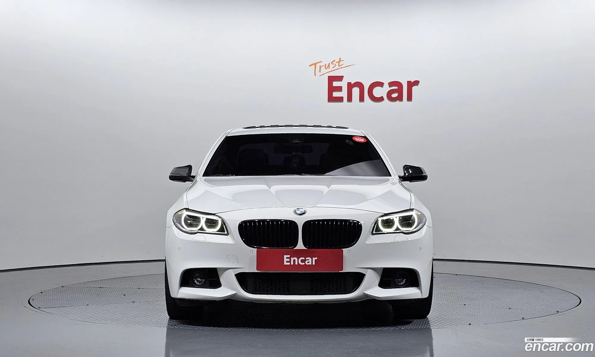 BMW 5 Series F10 530D xDrive M Aerodynamics - фотография 3680985