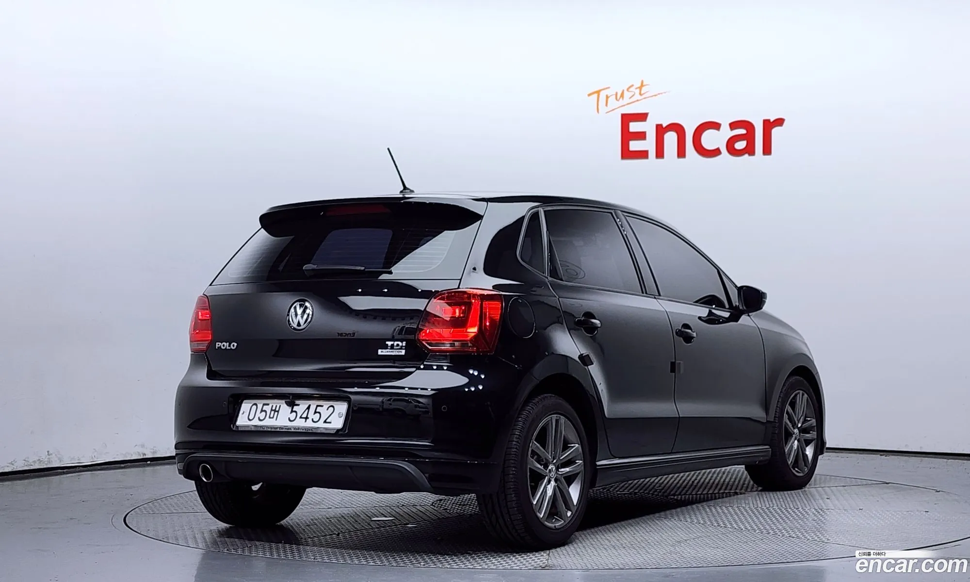 Volkswagen Polo 14 Tdi R-Line 5Th Generation - фотография 17922312