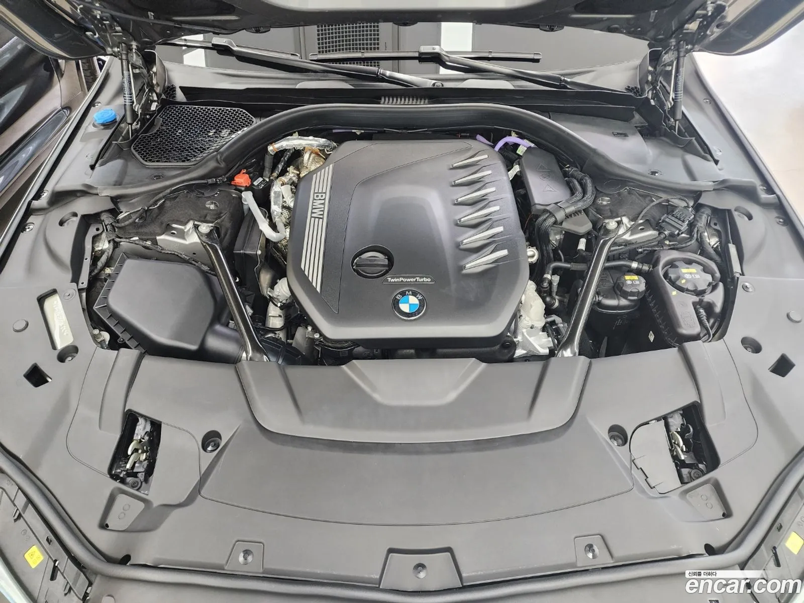 BMW 7 Series G11 730D xDrive M Sports - фотография 5360817