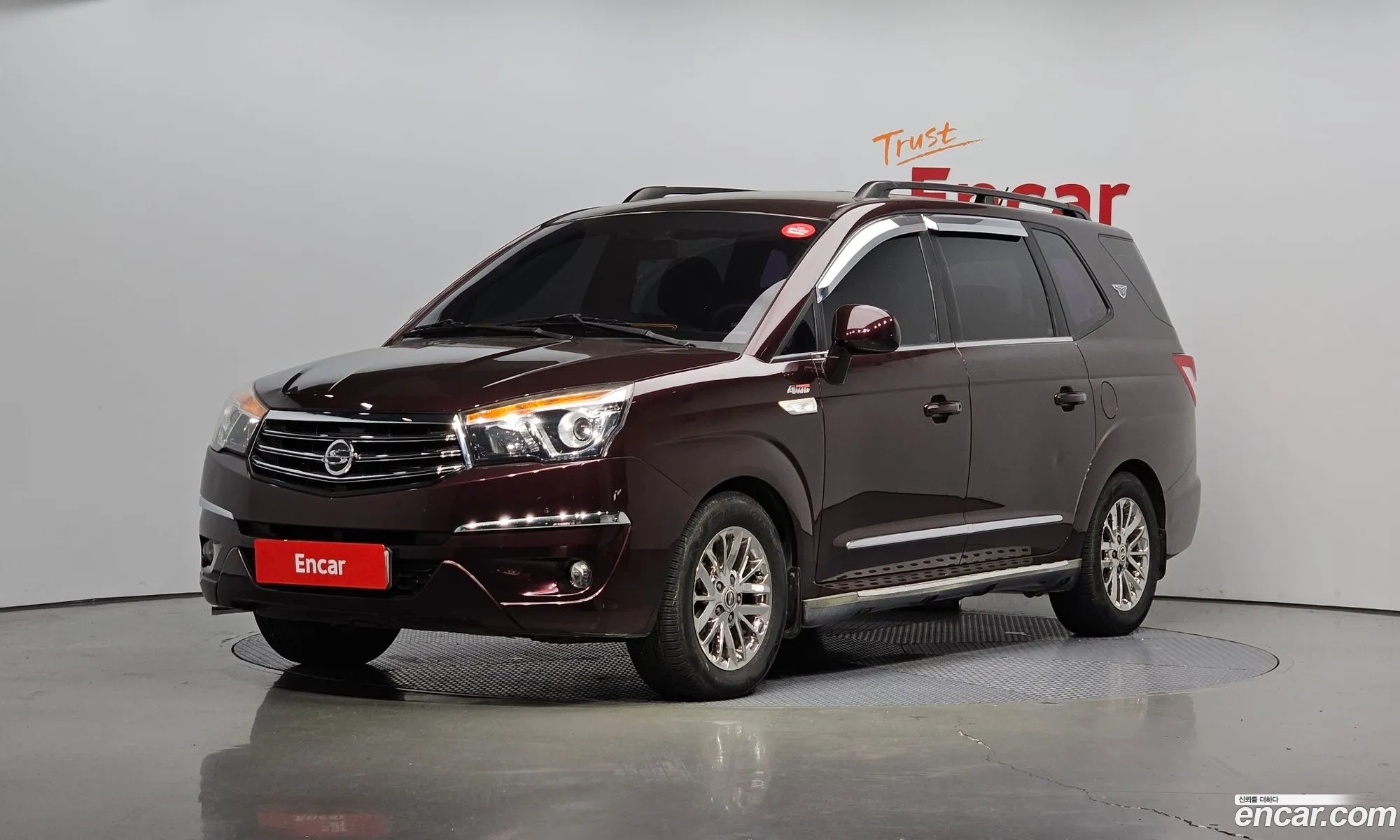 Kg Mobility Ssangyong Korando Turismo 4Wd Extreme 11-Seater - фотография 6452308
