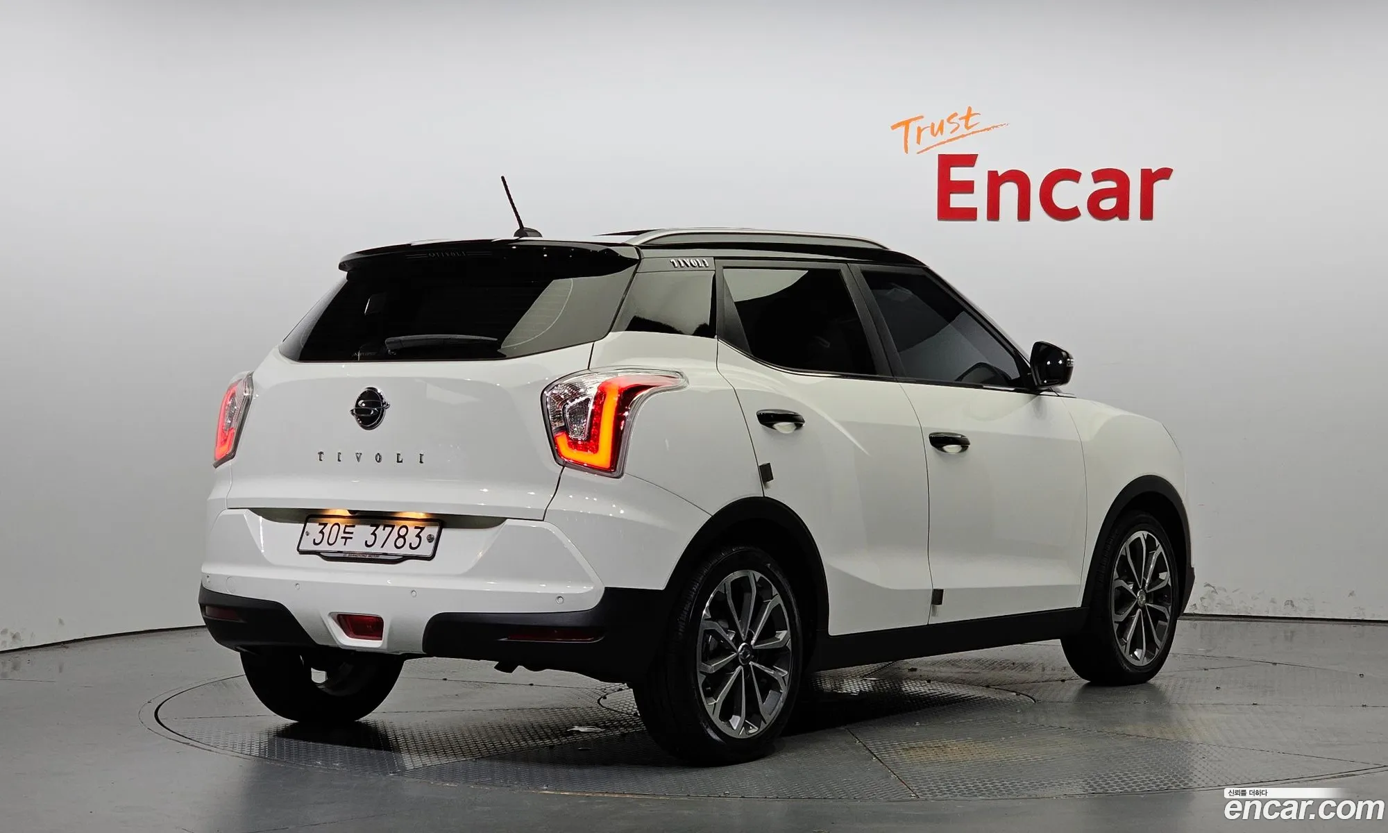 Kg Mobility Ssangyong Tivoli Lx 2Wd - фотография 5666316