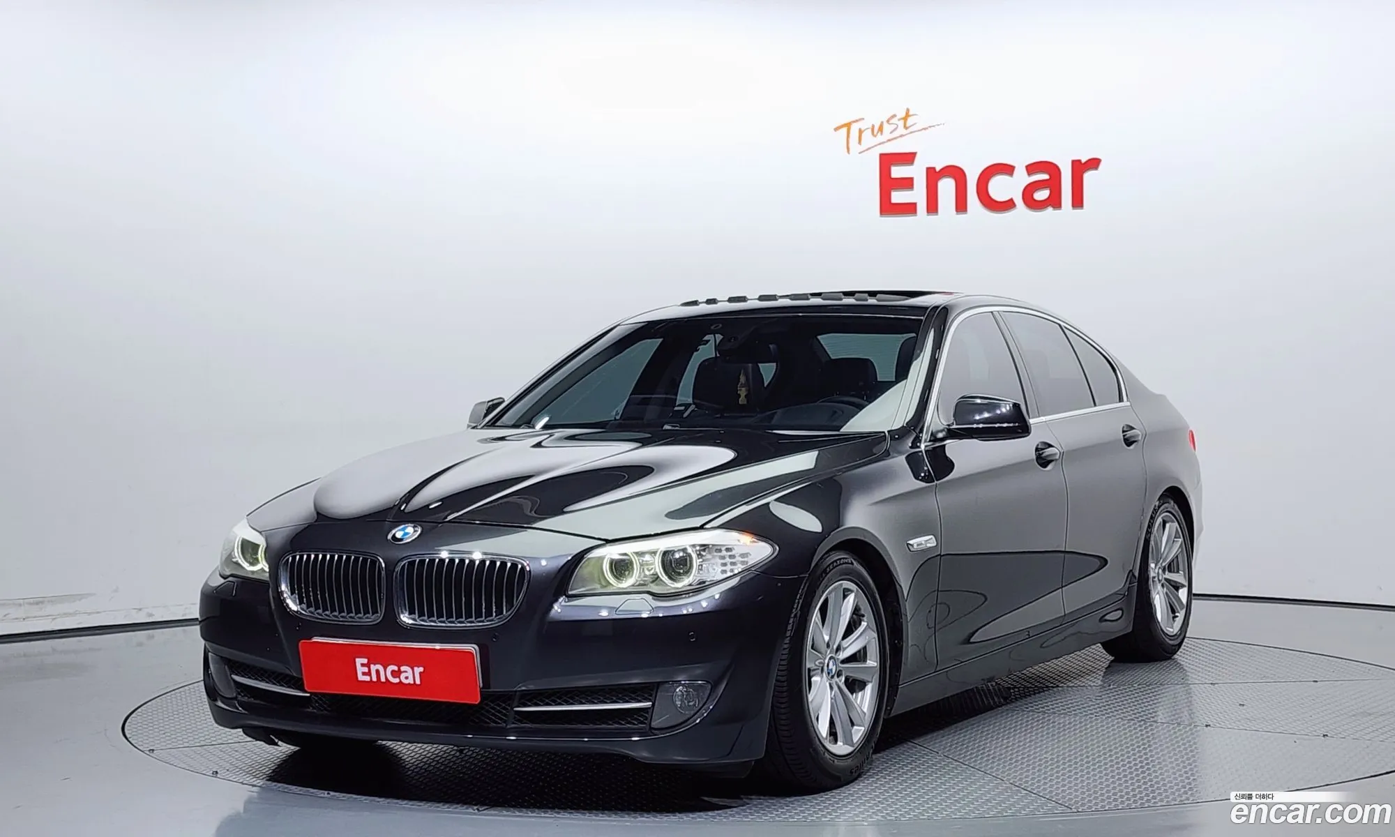 BMW 5 Series F10 520D - фотография 12561060