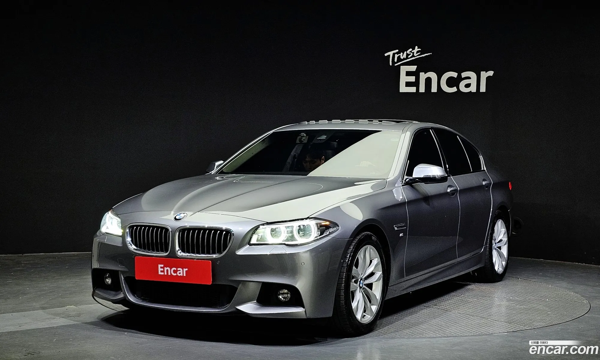 BMW 5 Series F10 520D xDrive M Aerodynamics - фотография 12561047