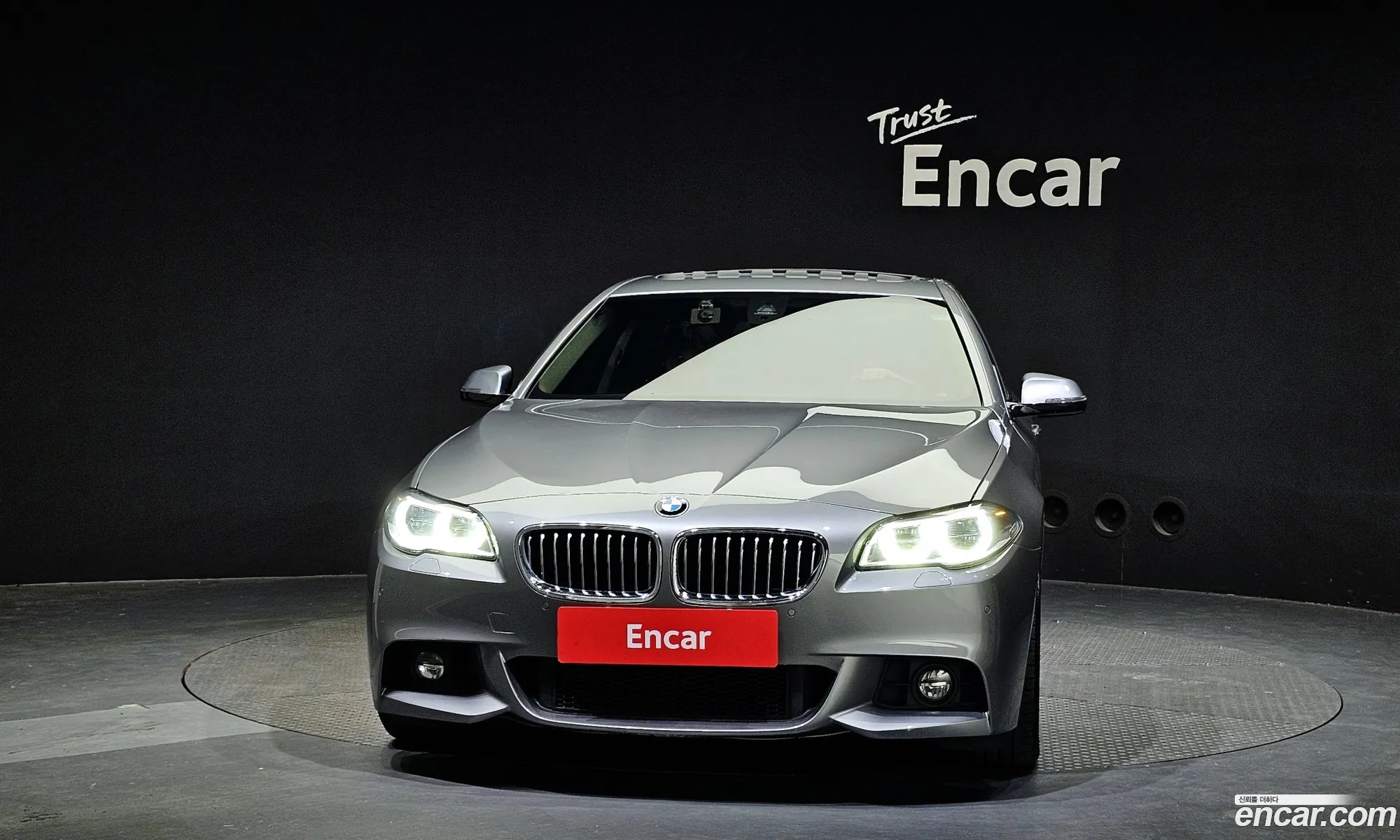 BMW 5 Series F10 520D xDrive M Aerodynamics - фотография 12561049