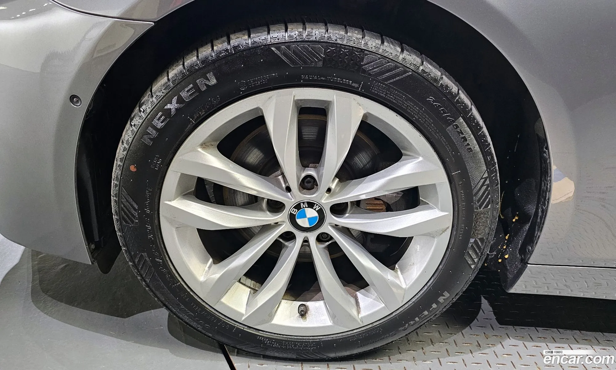 BMW 5 Series F10 520D xDrive M Aerodynamics - фотография 12561051