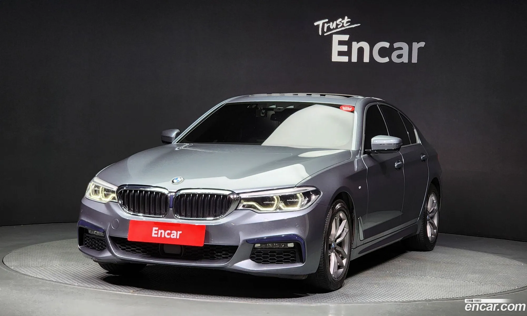 BMW 5 Series G30 520D M Sports - фотография 12561084