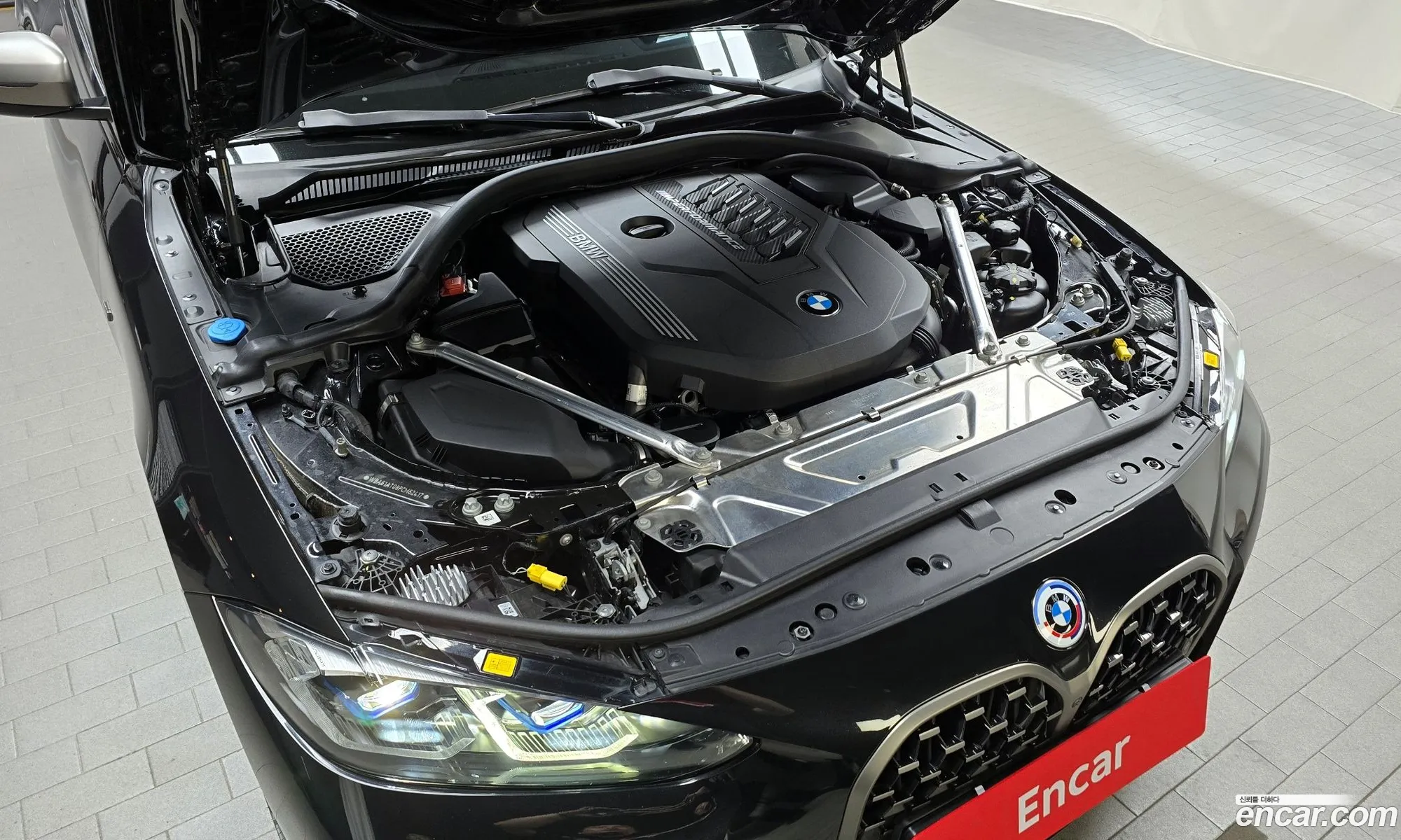 BMW 4 Series G22 M440I xDrive Convertible - фотография 4612745