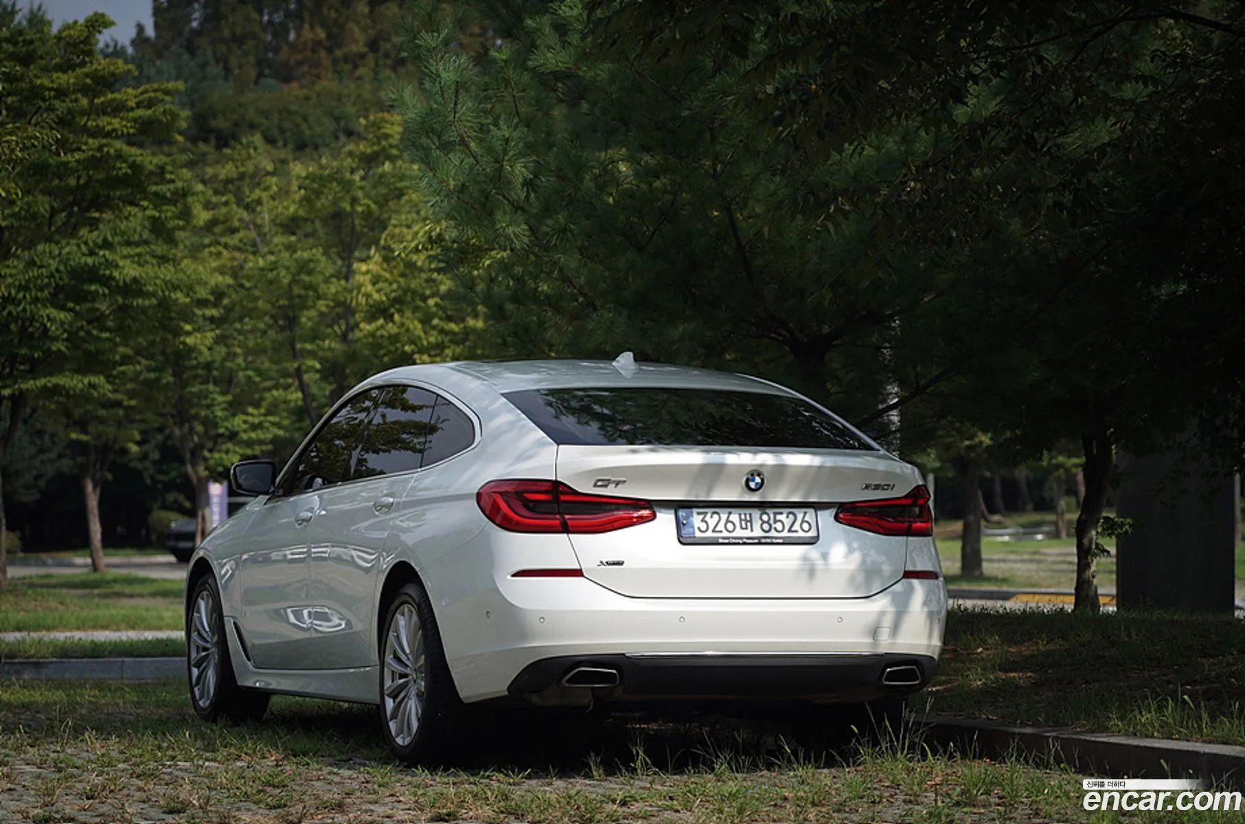 BMW 6 Series Gt G32 630I xDrive Luxury - фотография 12561111