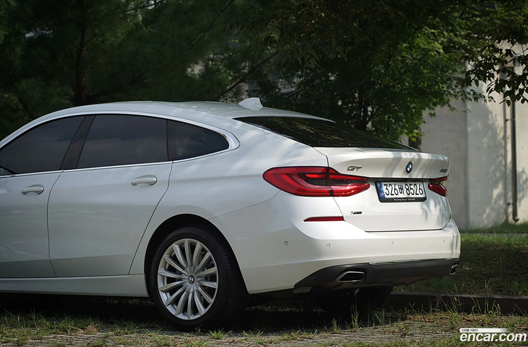 BMW 6 Series Gt G32 630I xDrive Luxury - фотография 12561112