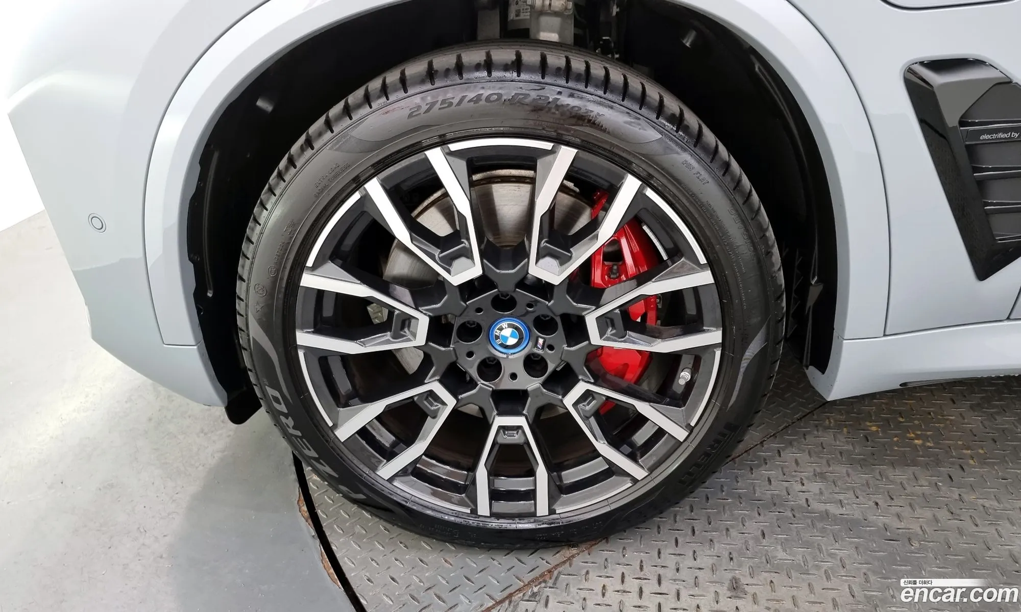 BMW X5 G05 xDrive 50E M Sport - фотография 4940036