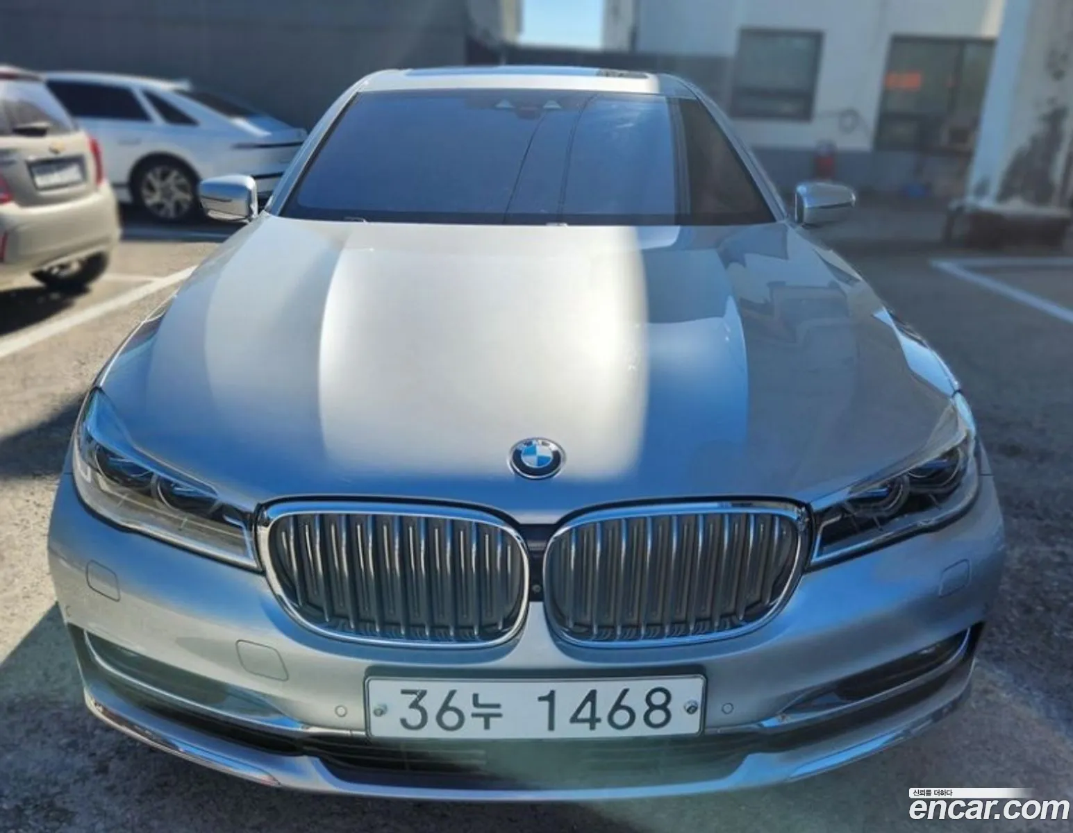 BMW 7 Series G11 750Li xDrive - фотография 4939998