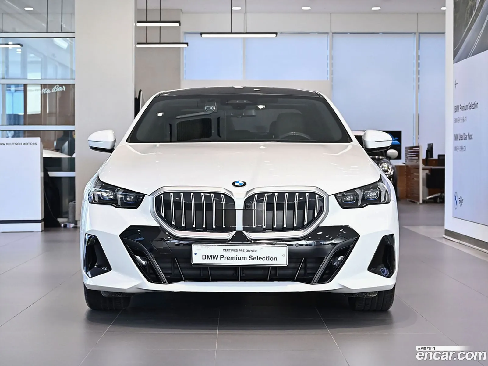BMW 5 Series G60 520I M Sports - фотография 4942451